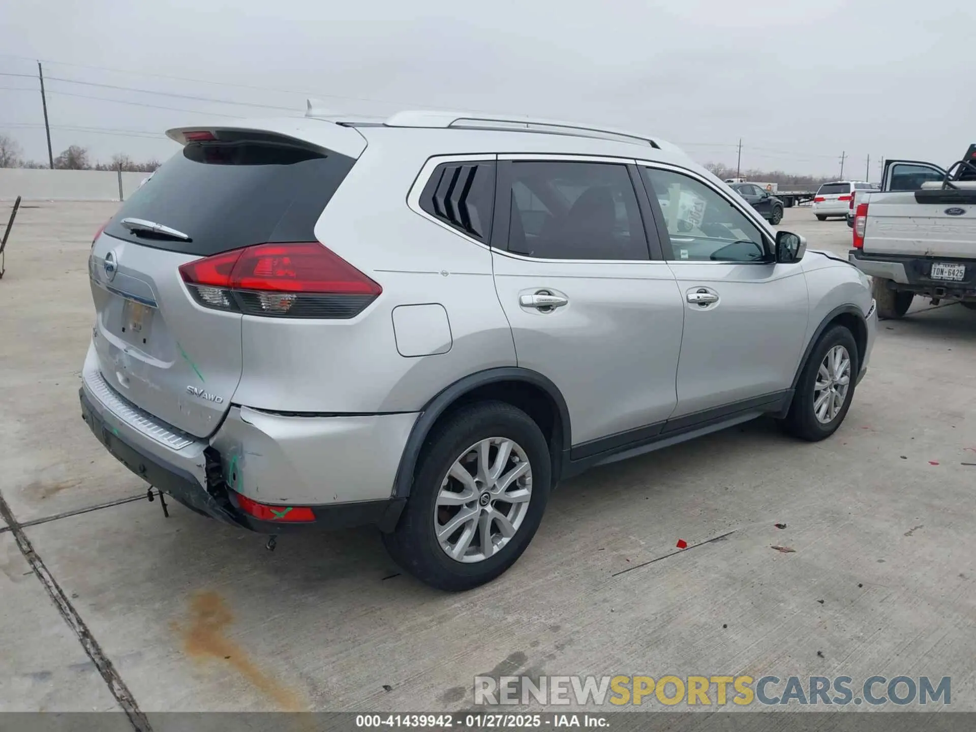 4 Photograph of a damaged car JN8AT2MV6KW382956 NISSAN ROGUE 2019