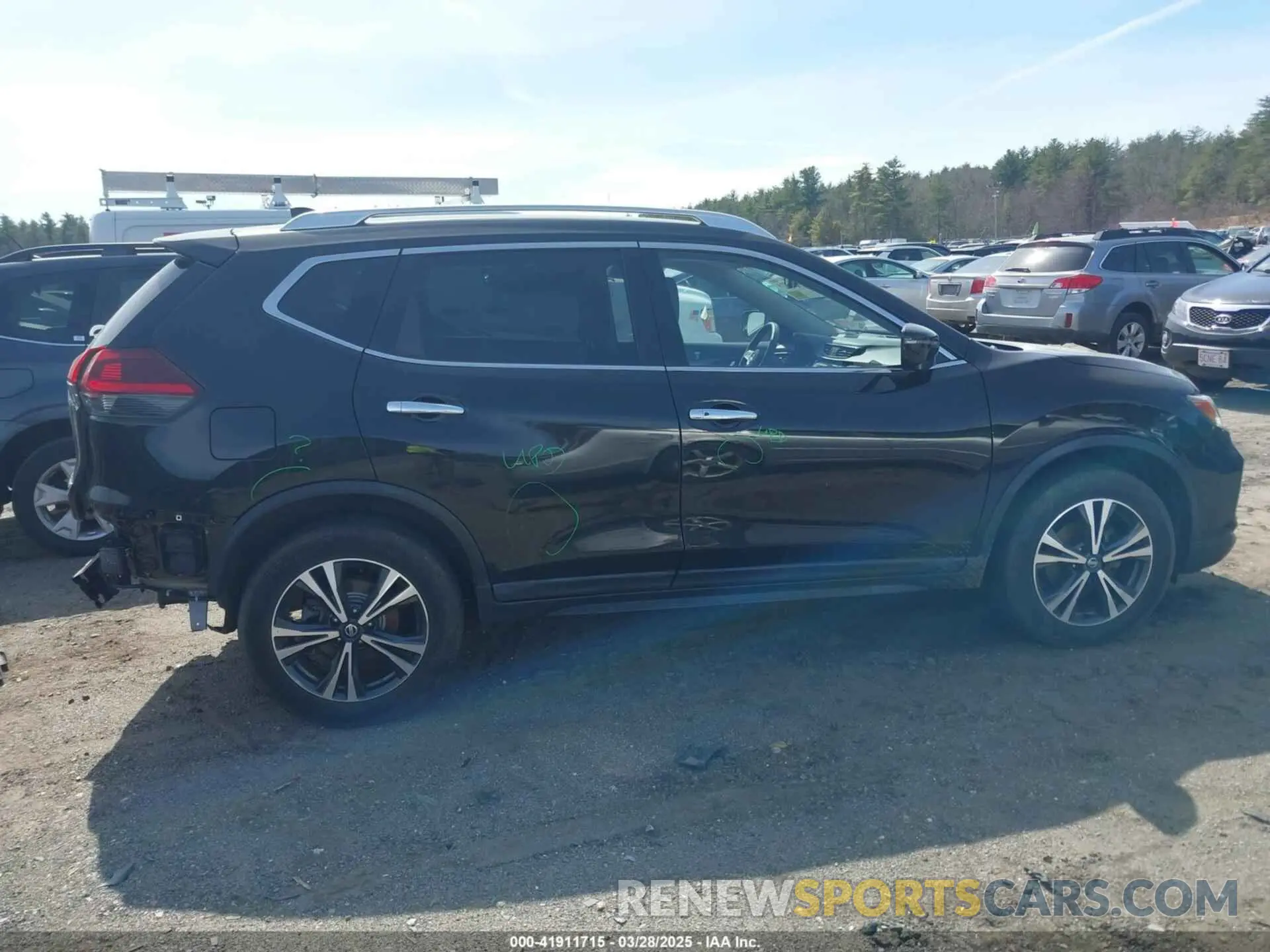14 Photograph of a damaged car JN8AT2MV6KW384593 NISSAN ROGUE 2019