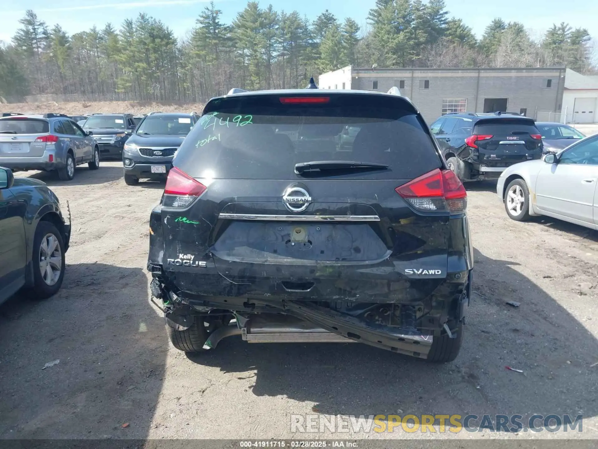 17 Photograph of a damaged car JN8AT2MV6KW384593 NISSAN ROGUE 2019