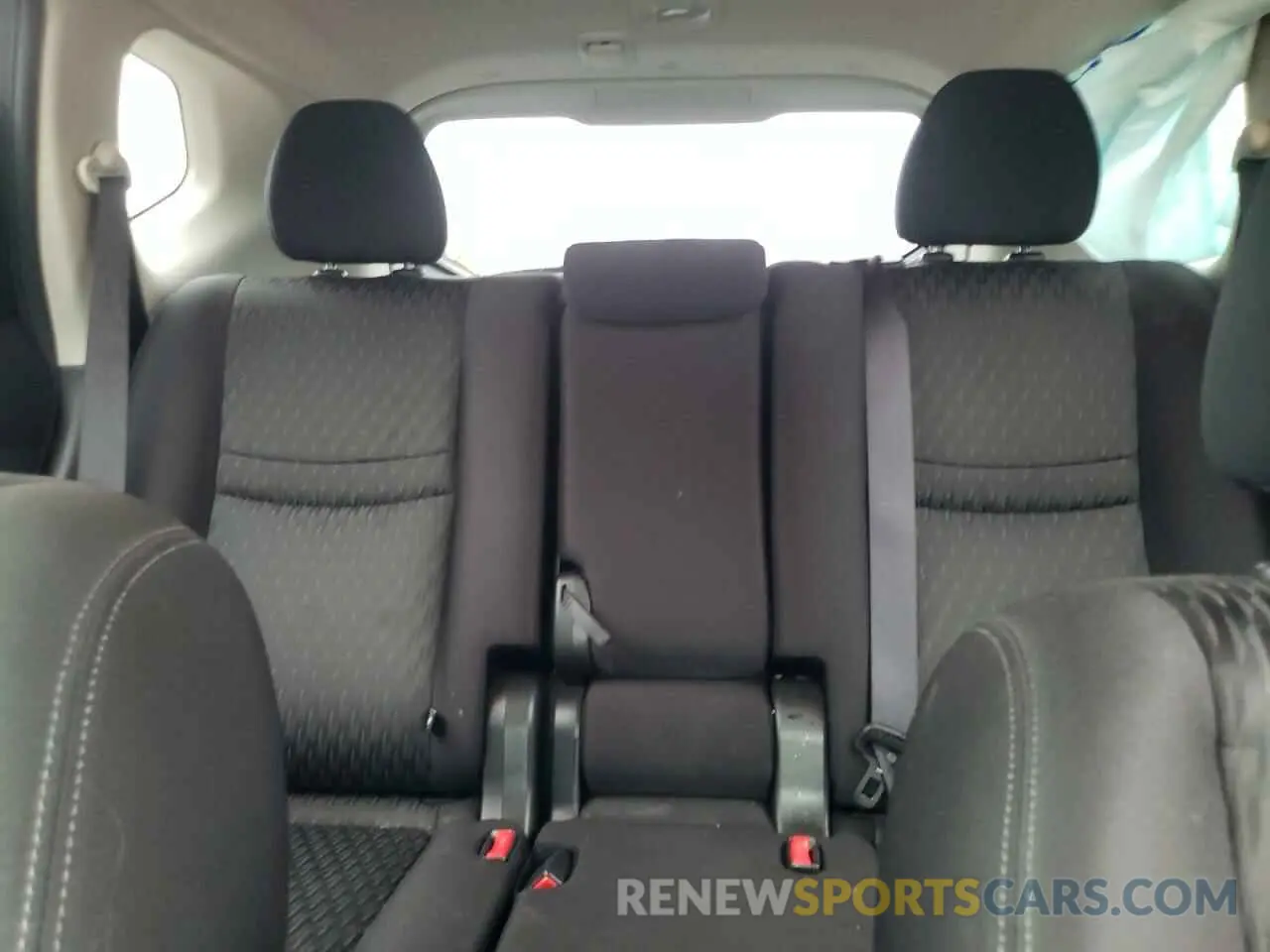 10 Photograph of a damaged car JN8AT2MV6KW390569 NISSAN ROGUE 2019