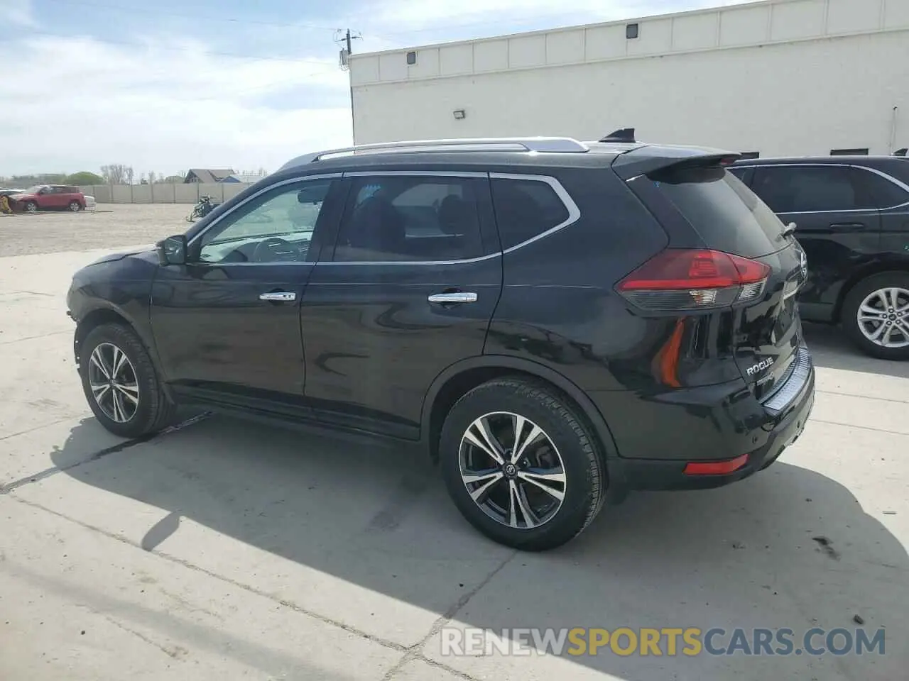 2 Photograph of a damaged car JN8AT2MV6KW396503 NISSAN ROGUE 2019