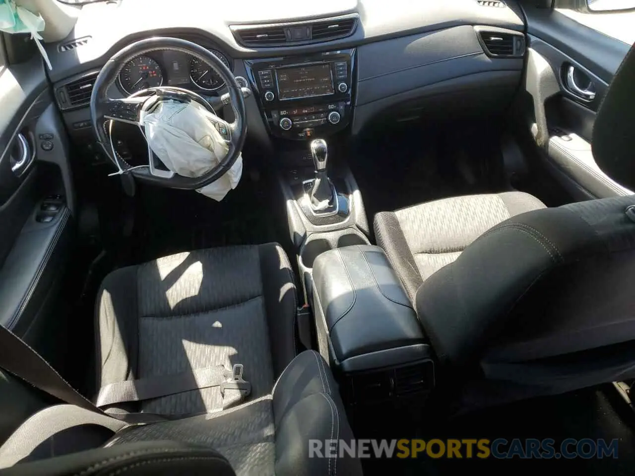 8 Photograph of a damaged car JN8AT2MV7KW383923 NISSAN ROGUE 2019