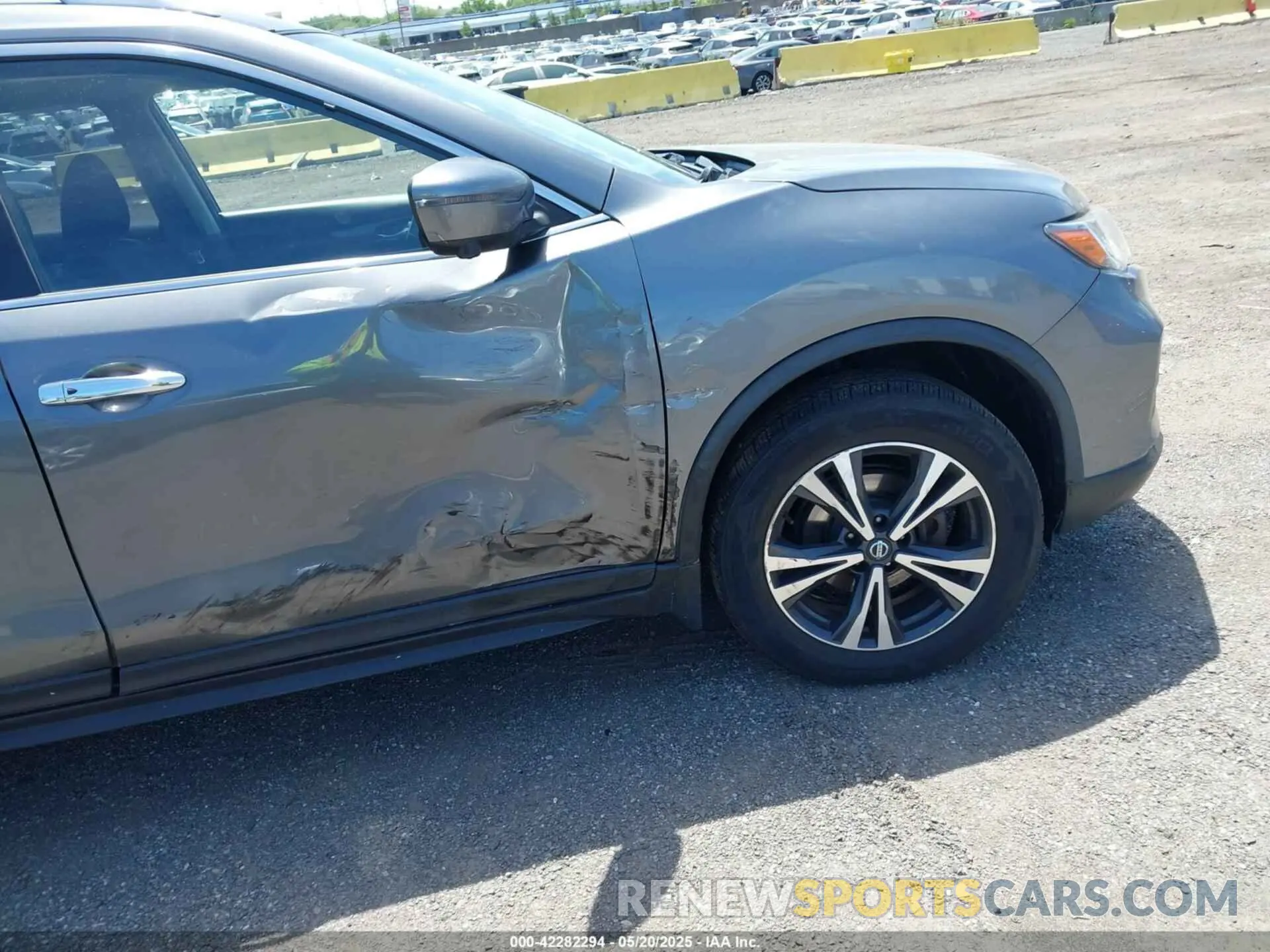 21 Photograph of a damaged car JN8AT2MV8KW370517 NISSAN ROGUE 2019