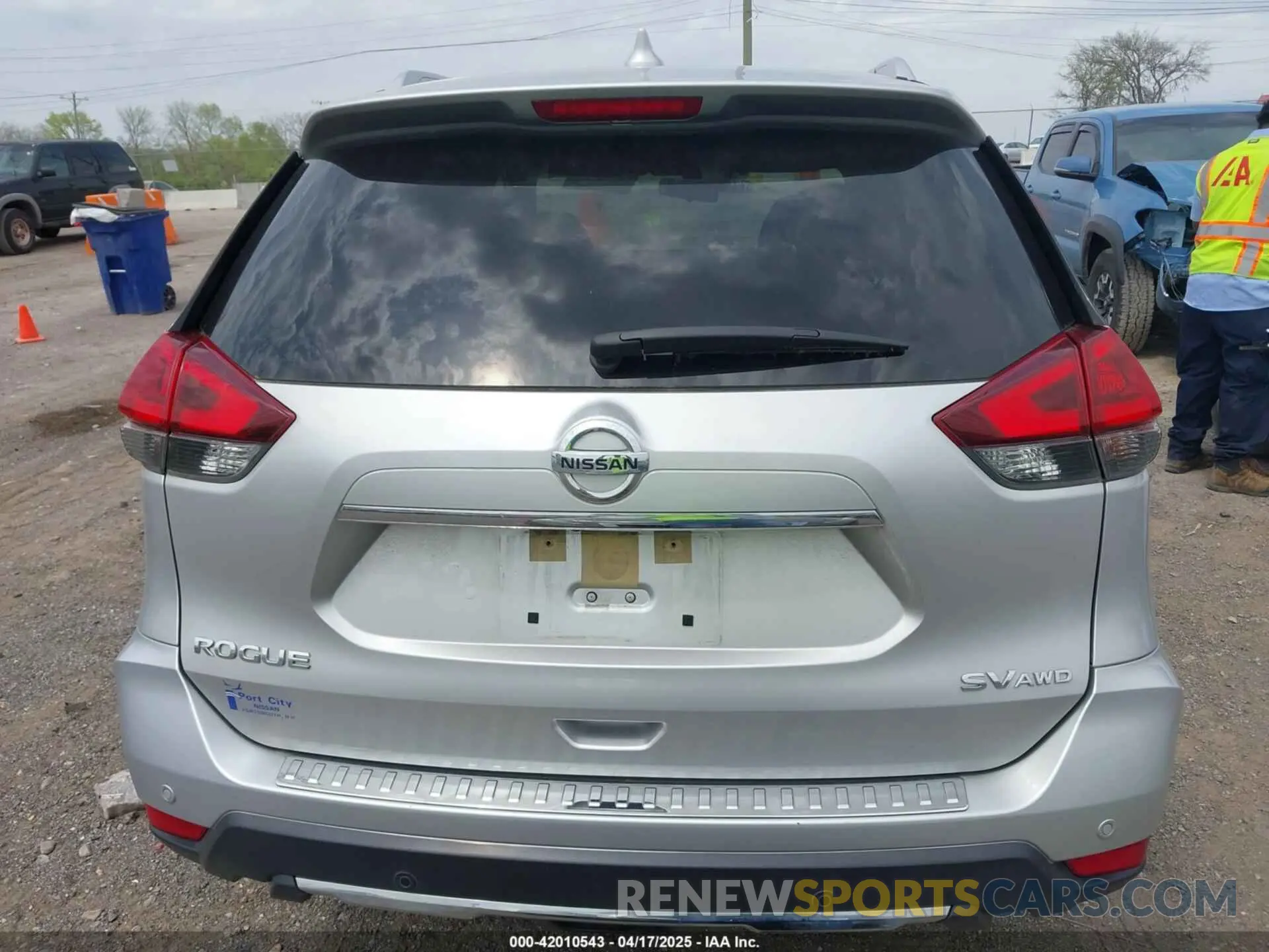 16 Photograph of a damaged car JN8AT2MV8KW372574 NISSAN ROGUE 2019