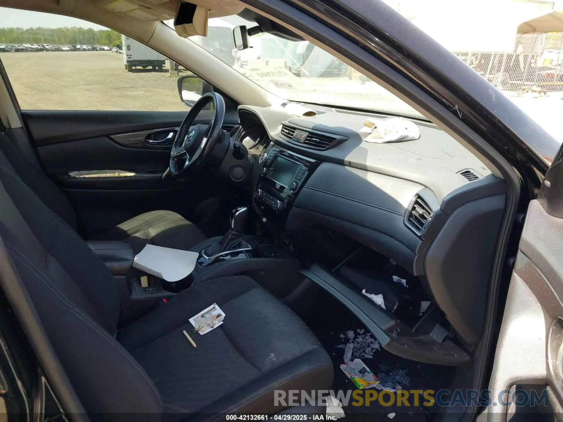 5 Photograph of a damaged car JN8AT2MV8KW379699 NISSAN ROGUE 2019