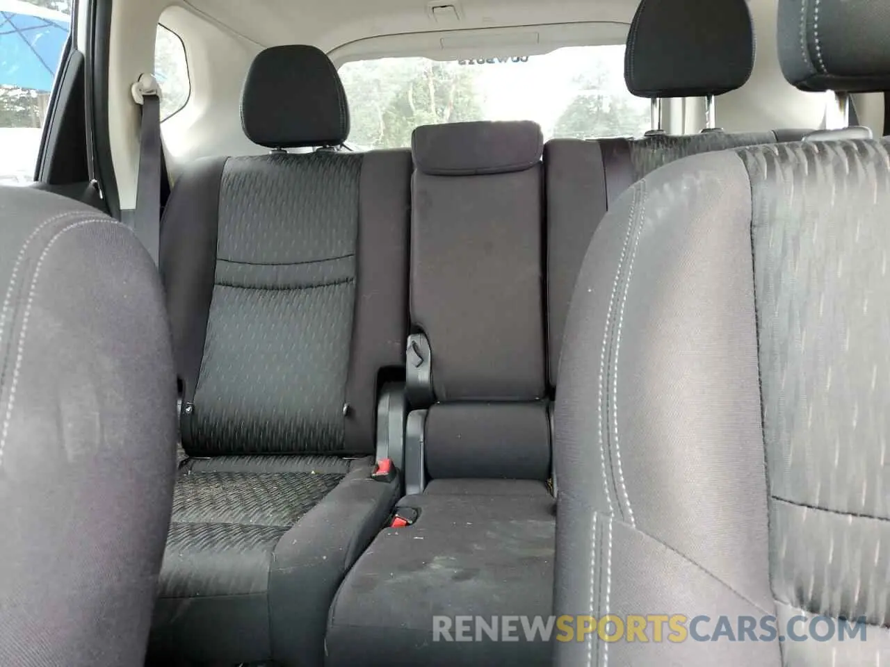10 Photograph of a damaged car JN8AT2MV8KW389956 NISSAN ROGUE 2019