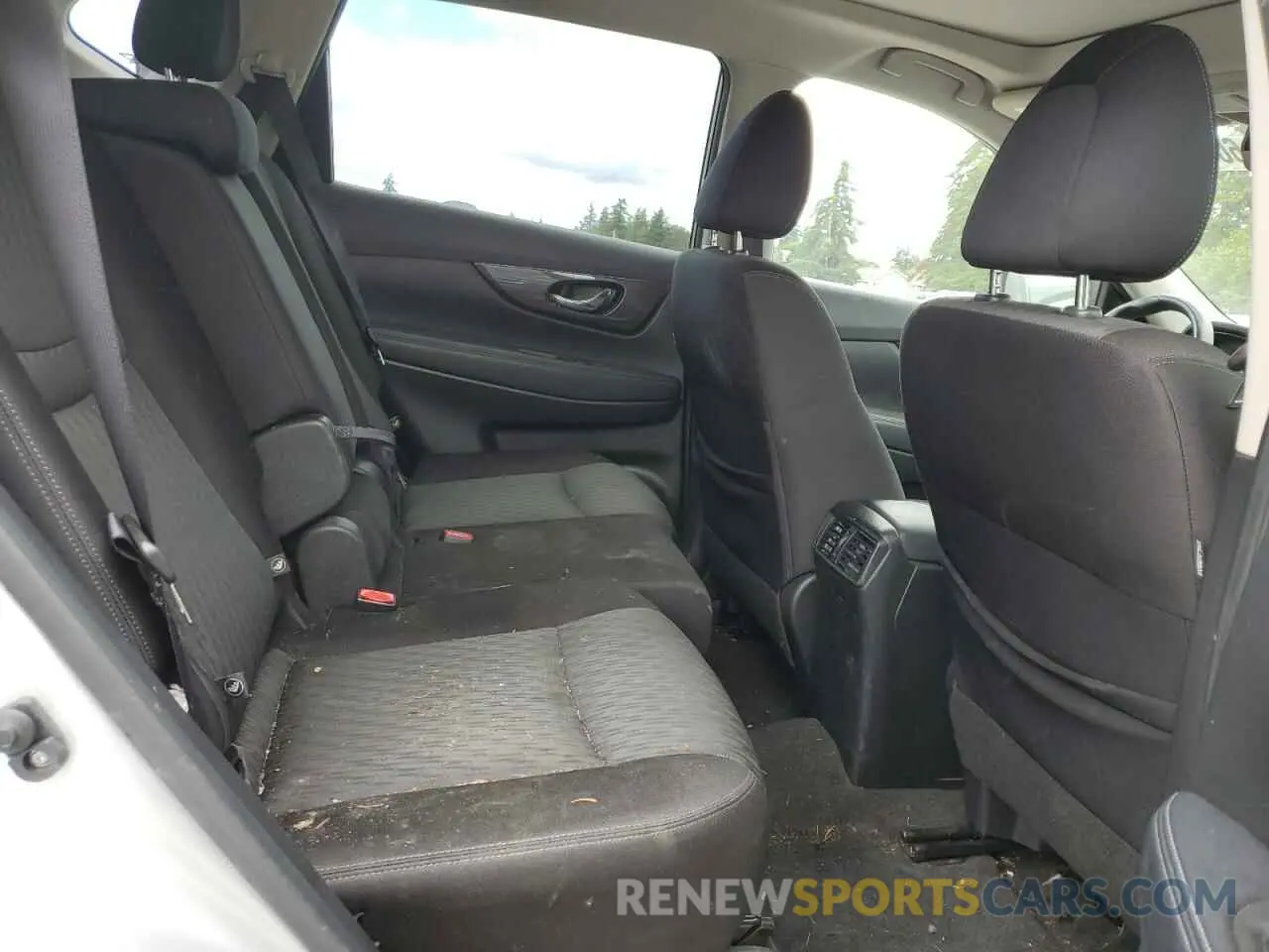 11 Photograph of a damaged car JN8AT2MV8KW389956 NISSAN ROGUE 2019