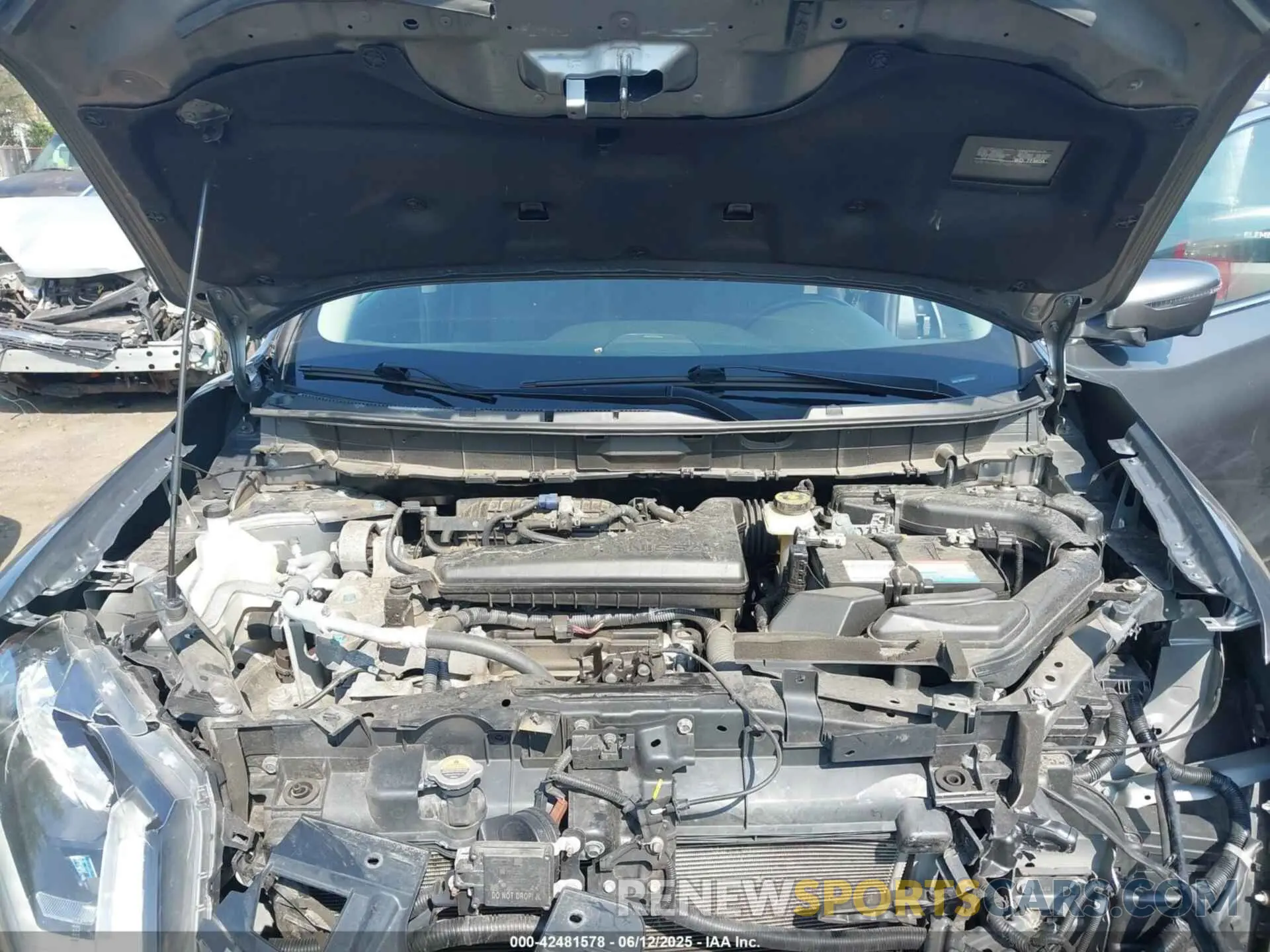 10 Photograph of a damaged car JN8AT2MV8KW392565 NISSAN ROGUE 2019