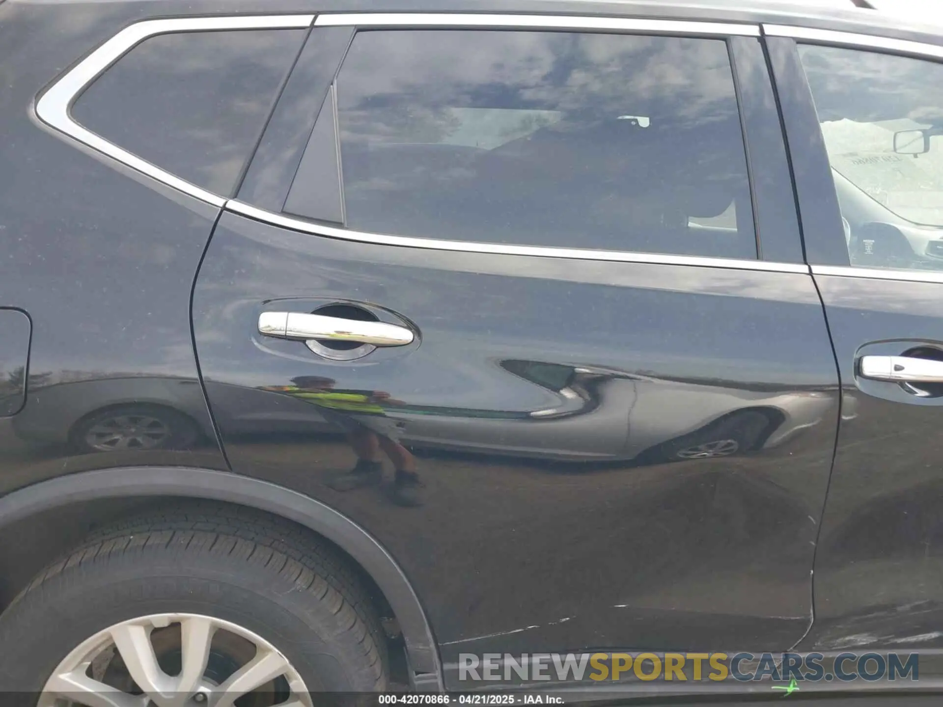 20 Photograph of a damaged car JN8AT2MV9KW386824 NISSAN ROGUE 2019