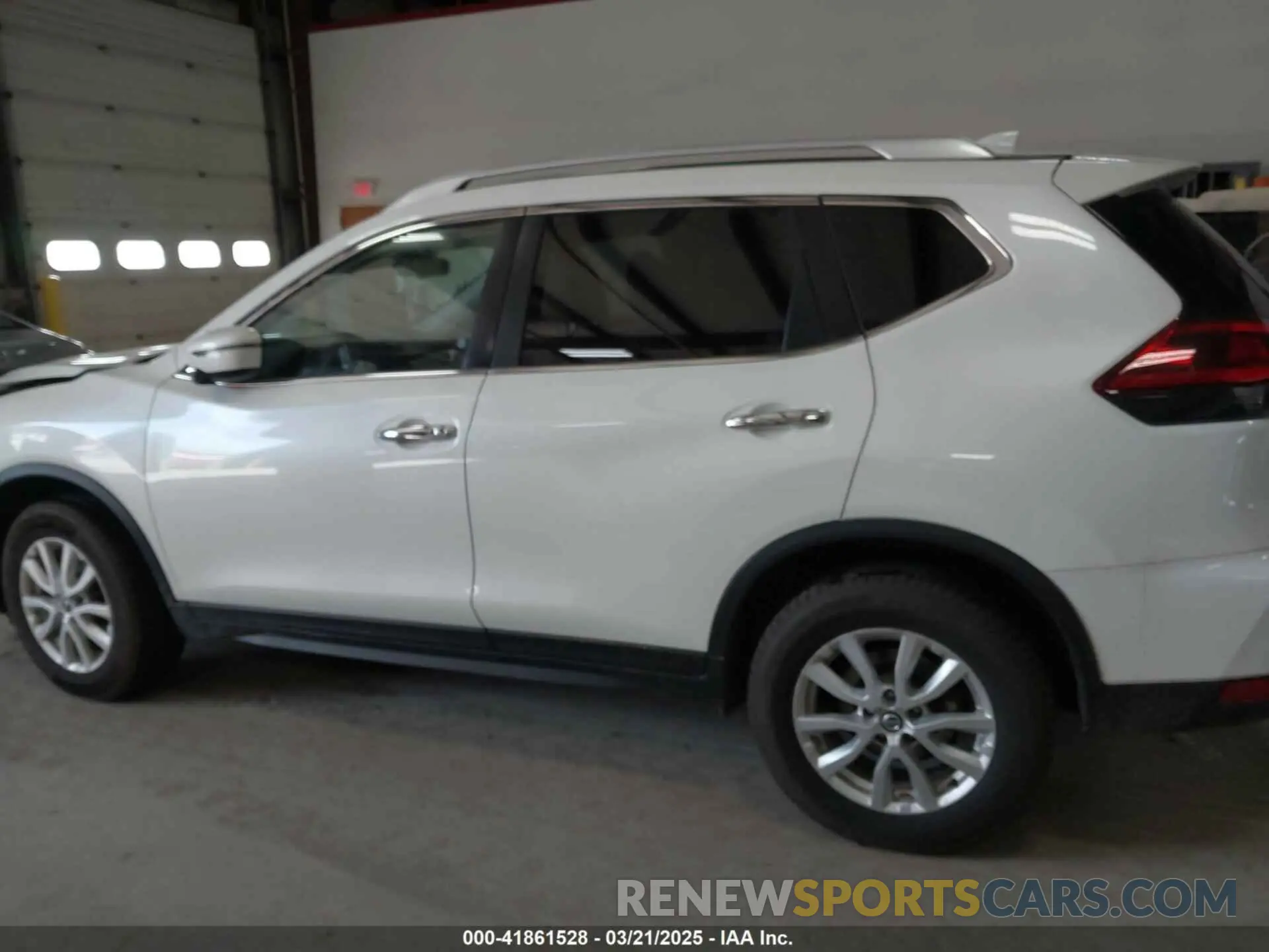 14 Photograph of a damaged car JN8AT2MV9KW387181 NISSAN ROGUE 2019