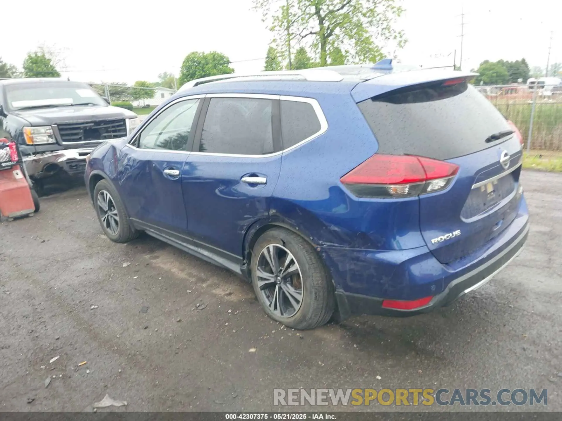 3 Photograph of a damaged car JN8AT2MV9KW389433 NISSAN ROGUE 2019