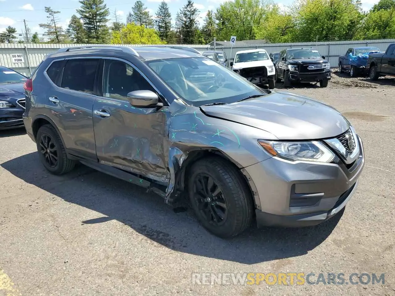 4 Photograph of a damaged car JN8AT2MVXKW379350 NISSAN ROGUE 2019