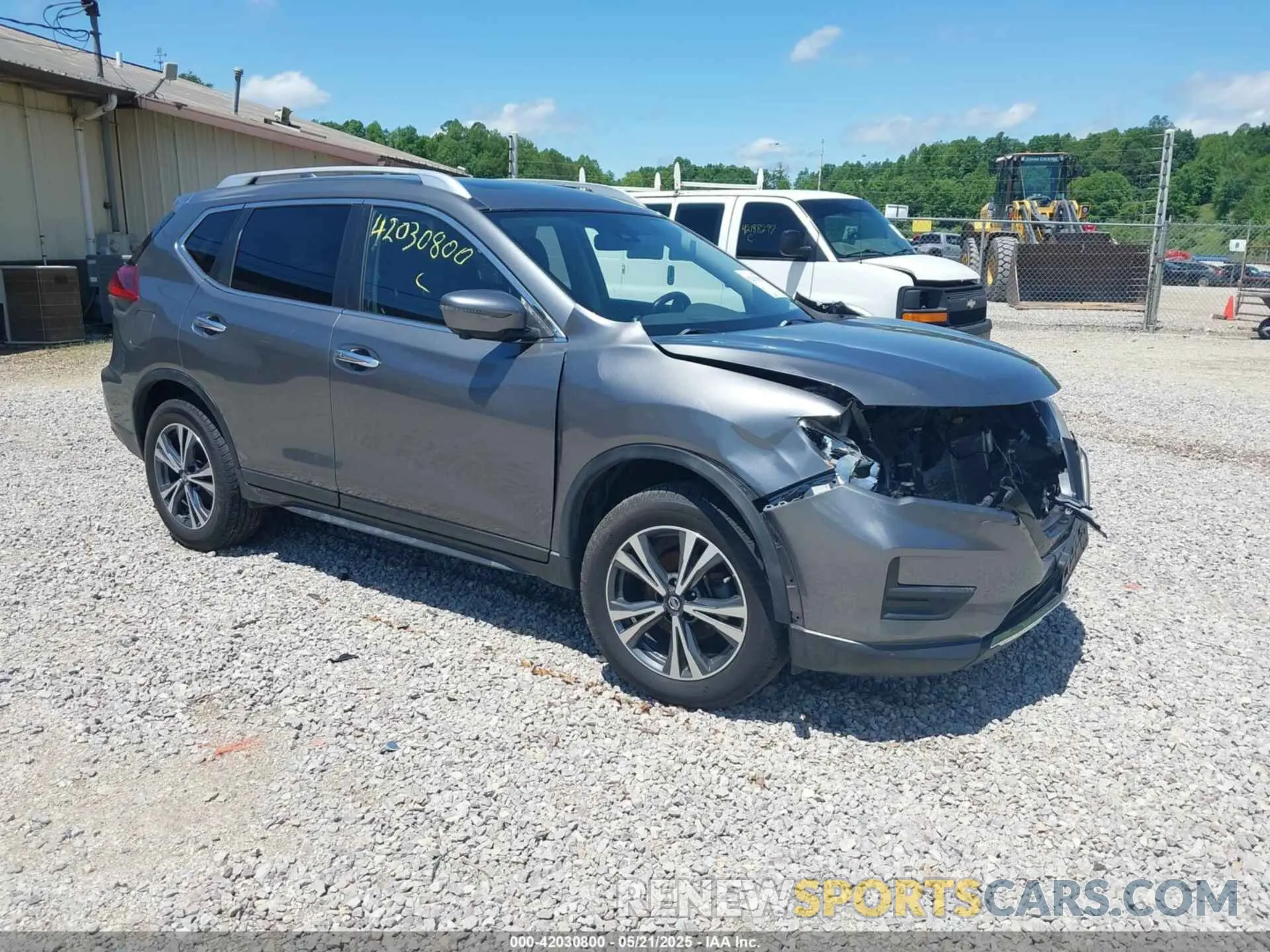 1 Photograph of a damaged car JN8AT2MVXKW379560 NISSAN ROGUE 2019