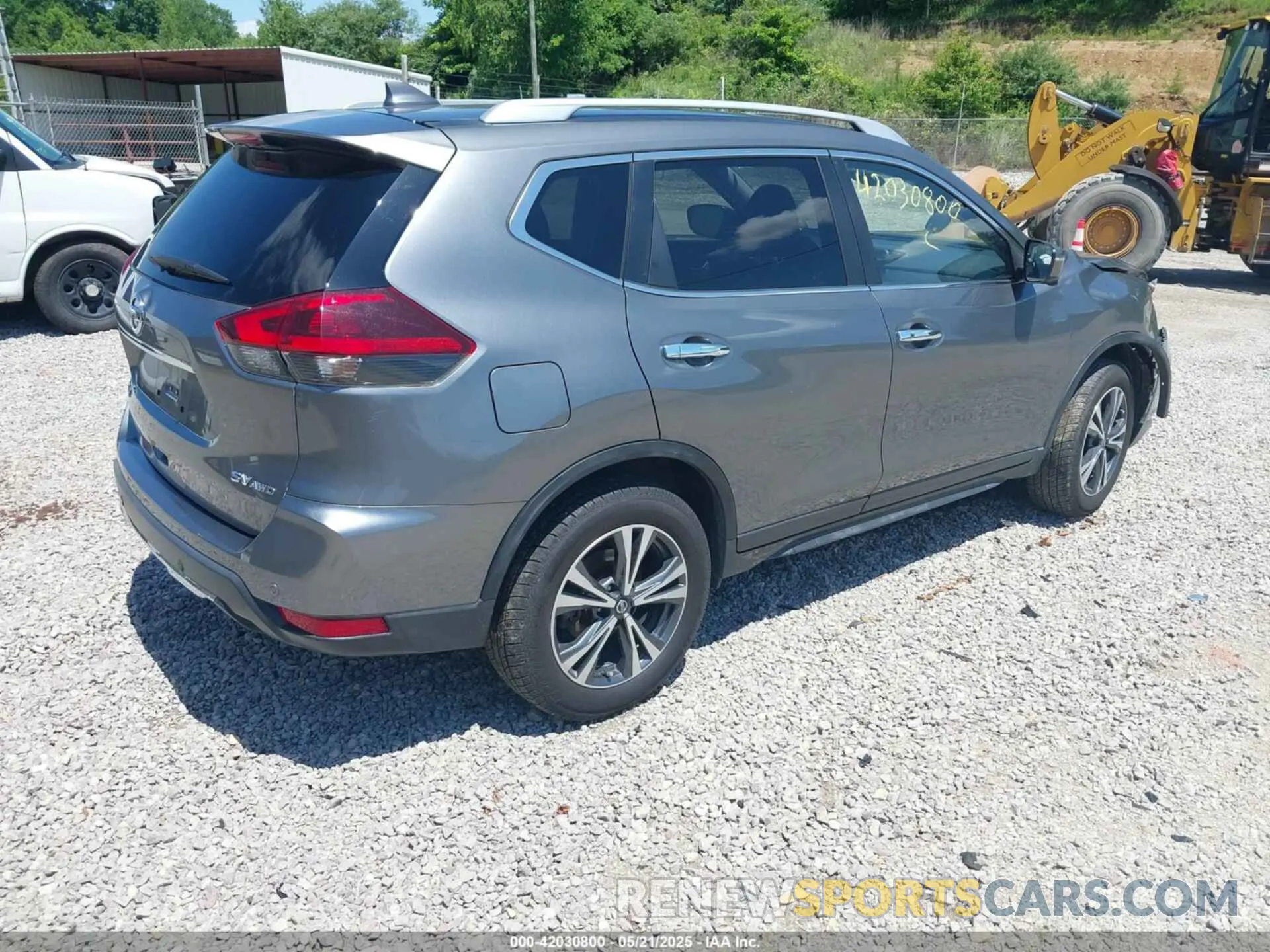 4 Photograph of a damaged car JN8AT2MVXKW379560 NISSAN ROGUE 2019
