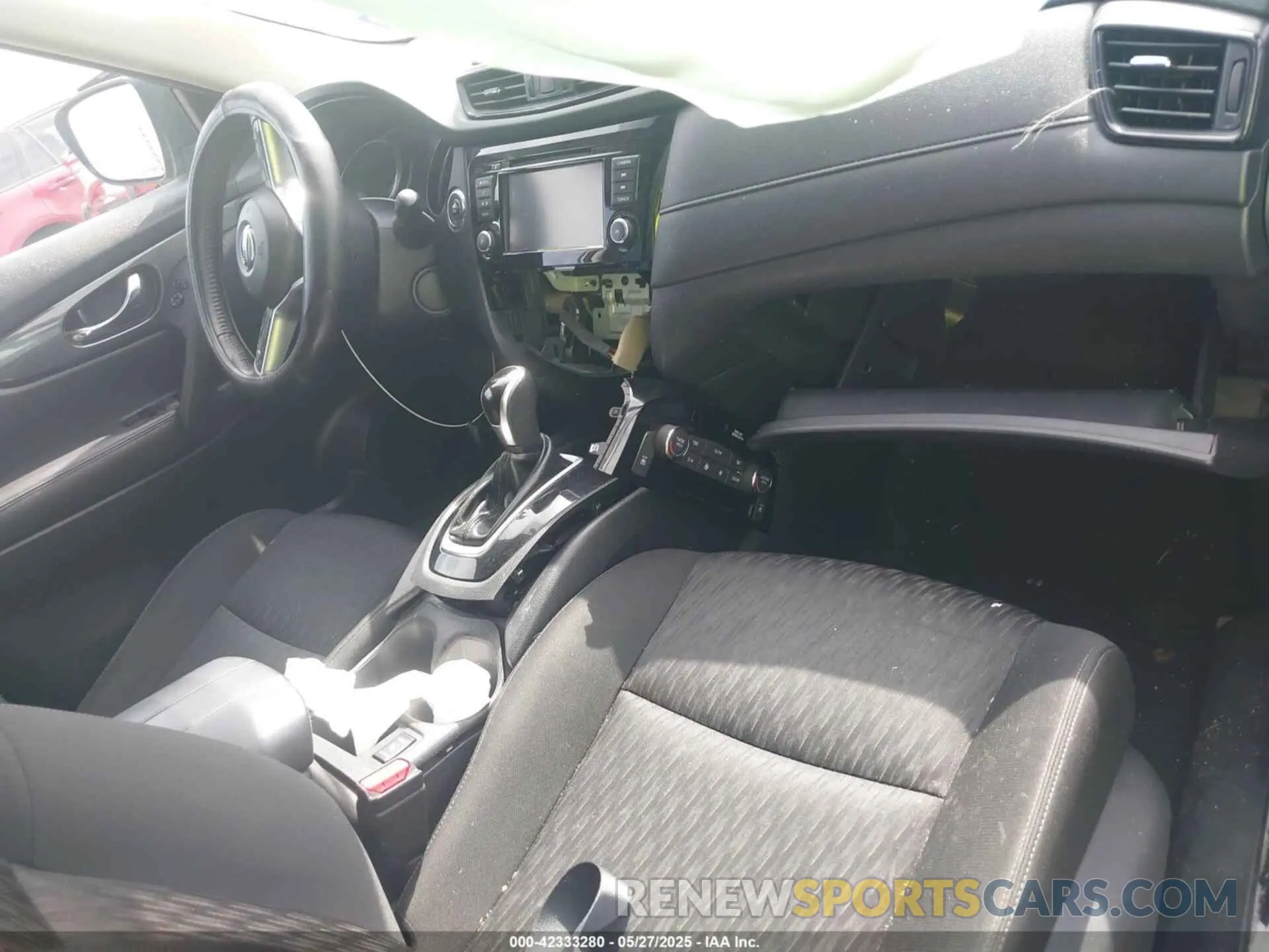 5 Photograph of a damaged car KNMAT2MT0KP543712 NISSAN ROGUE 2019