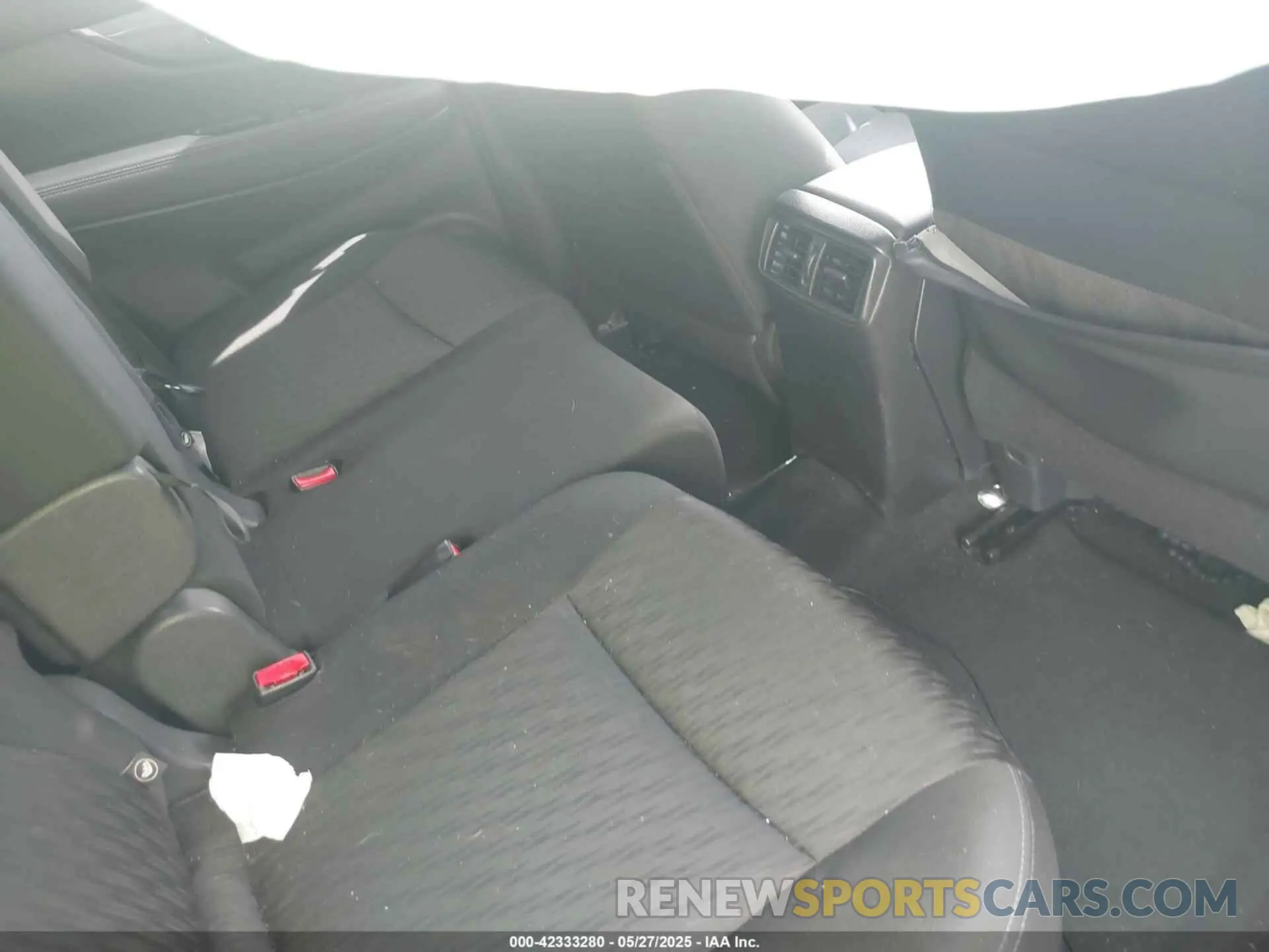 8 Photograph of a damaged car KNMAT2MT0KP543712 NISSAN ROGUE 2019