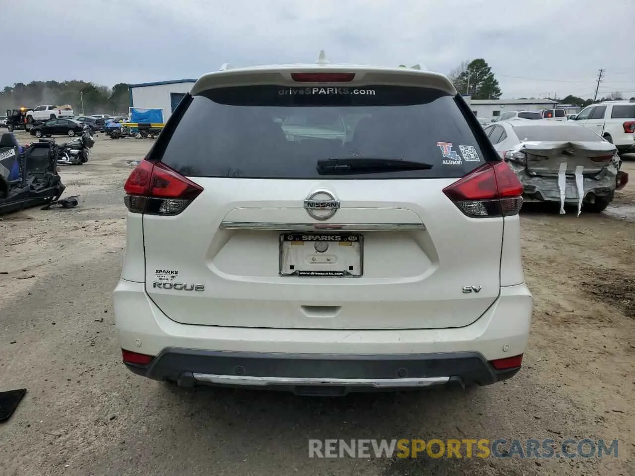 6 Photograph of a damaged car KNMAT2MT1KP557182 NISSAN ROGUE 2019