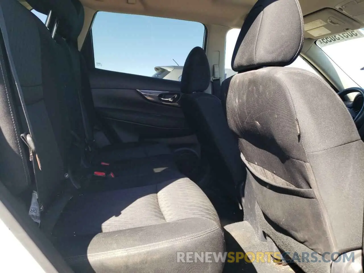 11 Photograph of a damaged car KNMAT2MT1KP558851 NISSAN ROGUE 2019