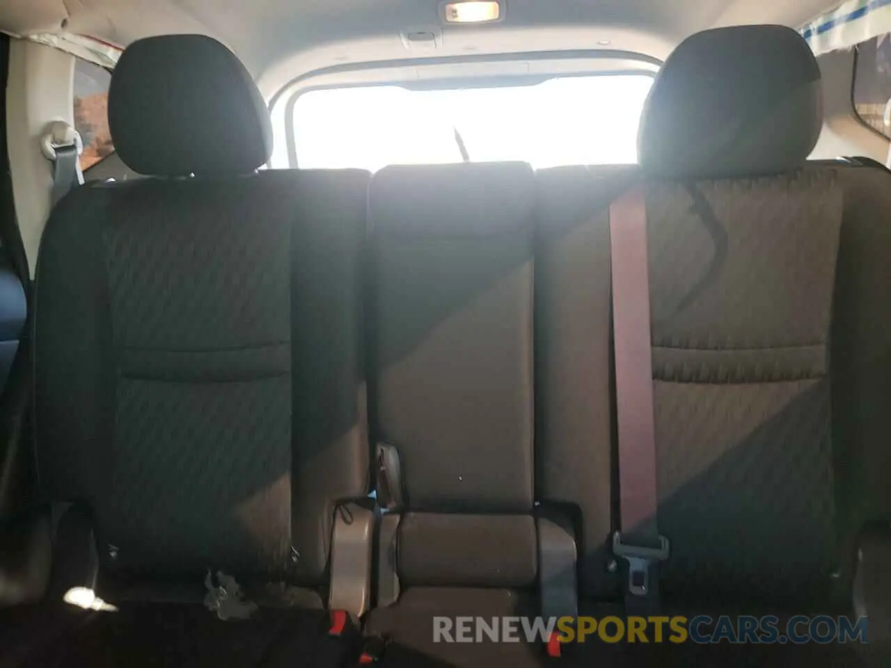 10 Photograph of a damaged car KNMAT2MT2KP528788 NISSAN ROGUE 2019