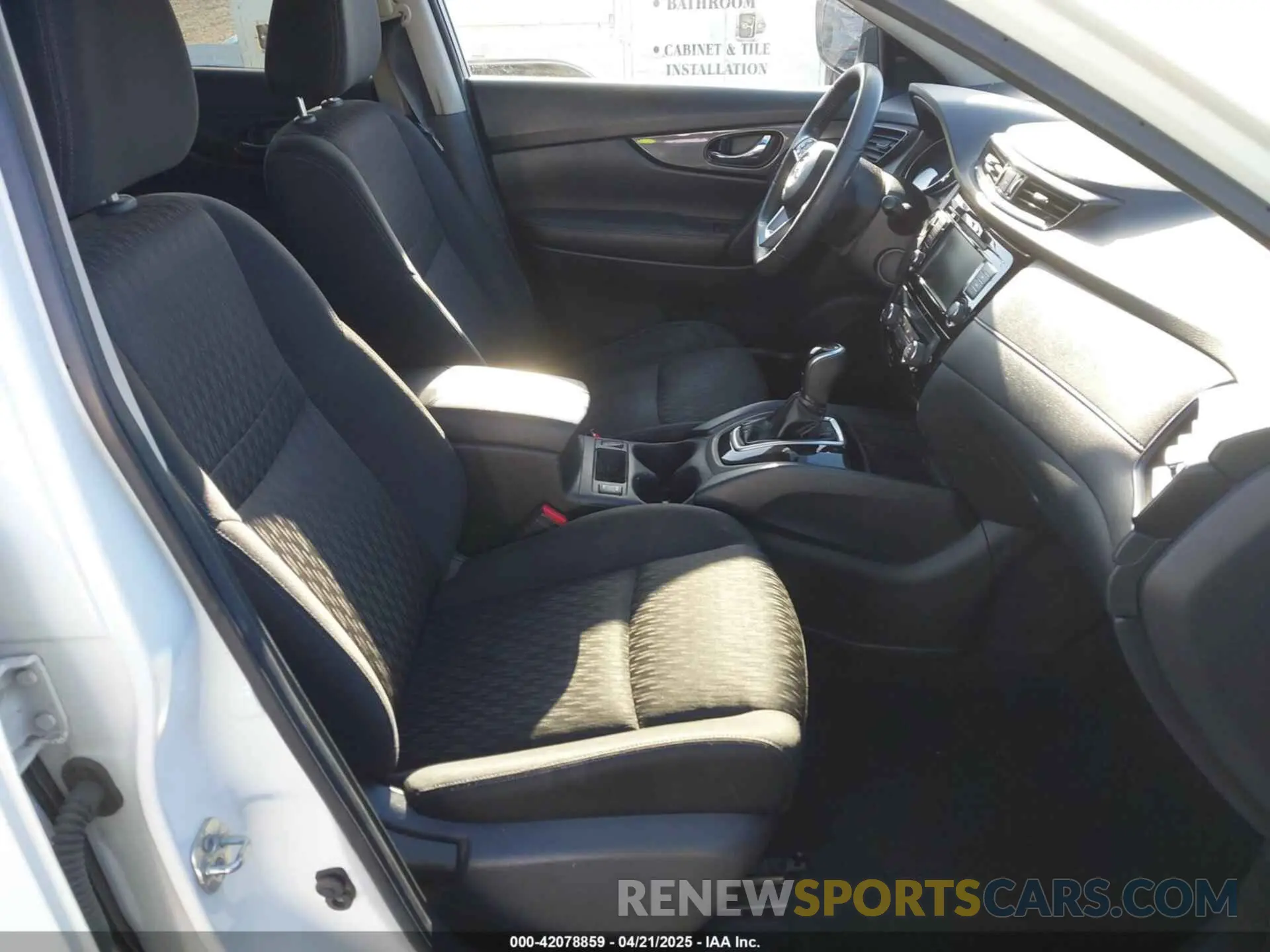 5 Photograph of a damaged car KNMAT2MT2KP537037 NISSAN ROGUE 2019