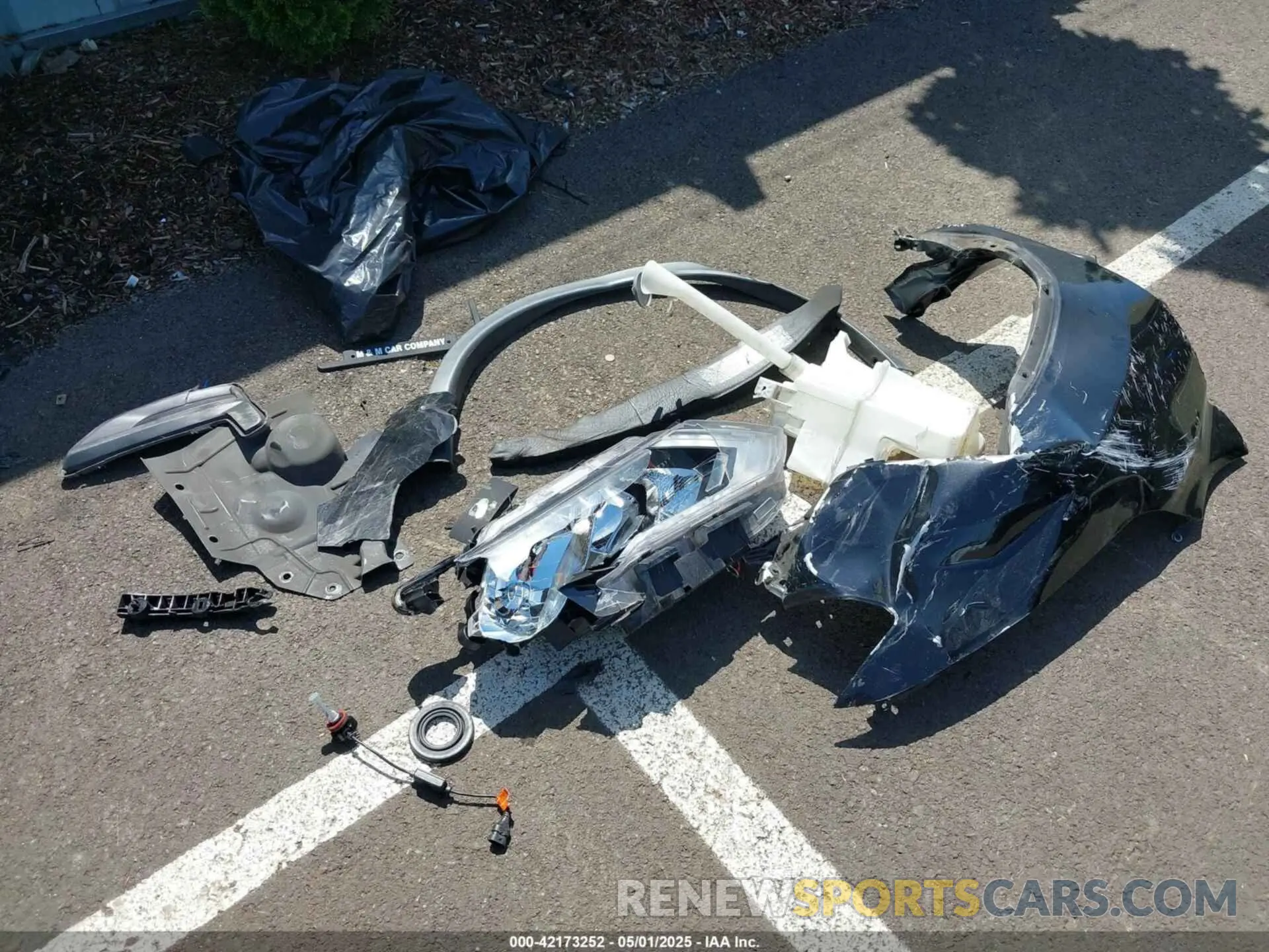12 Photograph of a damaged car KNMAT2MT2KP560575 NISSAN ROGUE 2019
