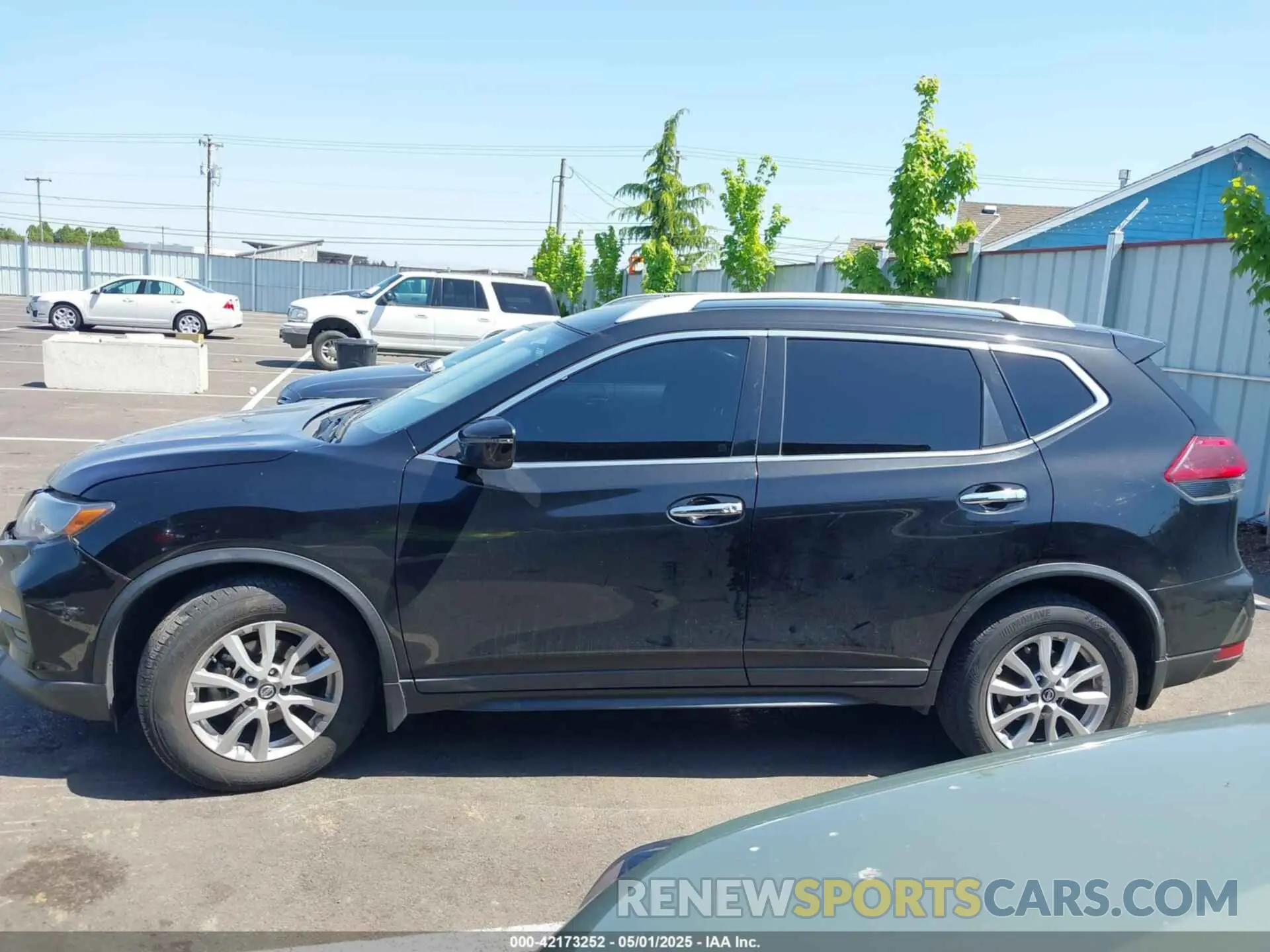 15 Photograph of a damaged car KNMAT2MT2KP560575 NISSAN ROGUE 2019