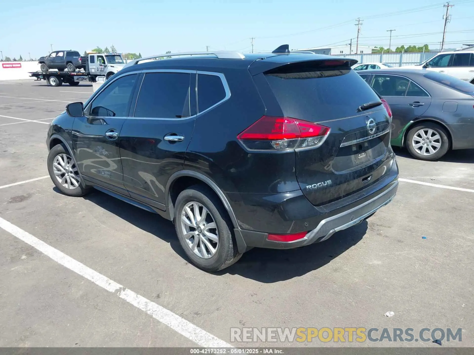 3 Photograph of a damaged car KNMAT2MT2KP560575 NISSAN ROGUE 2019