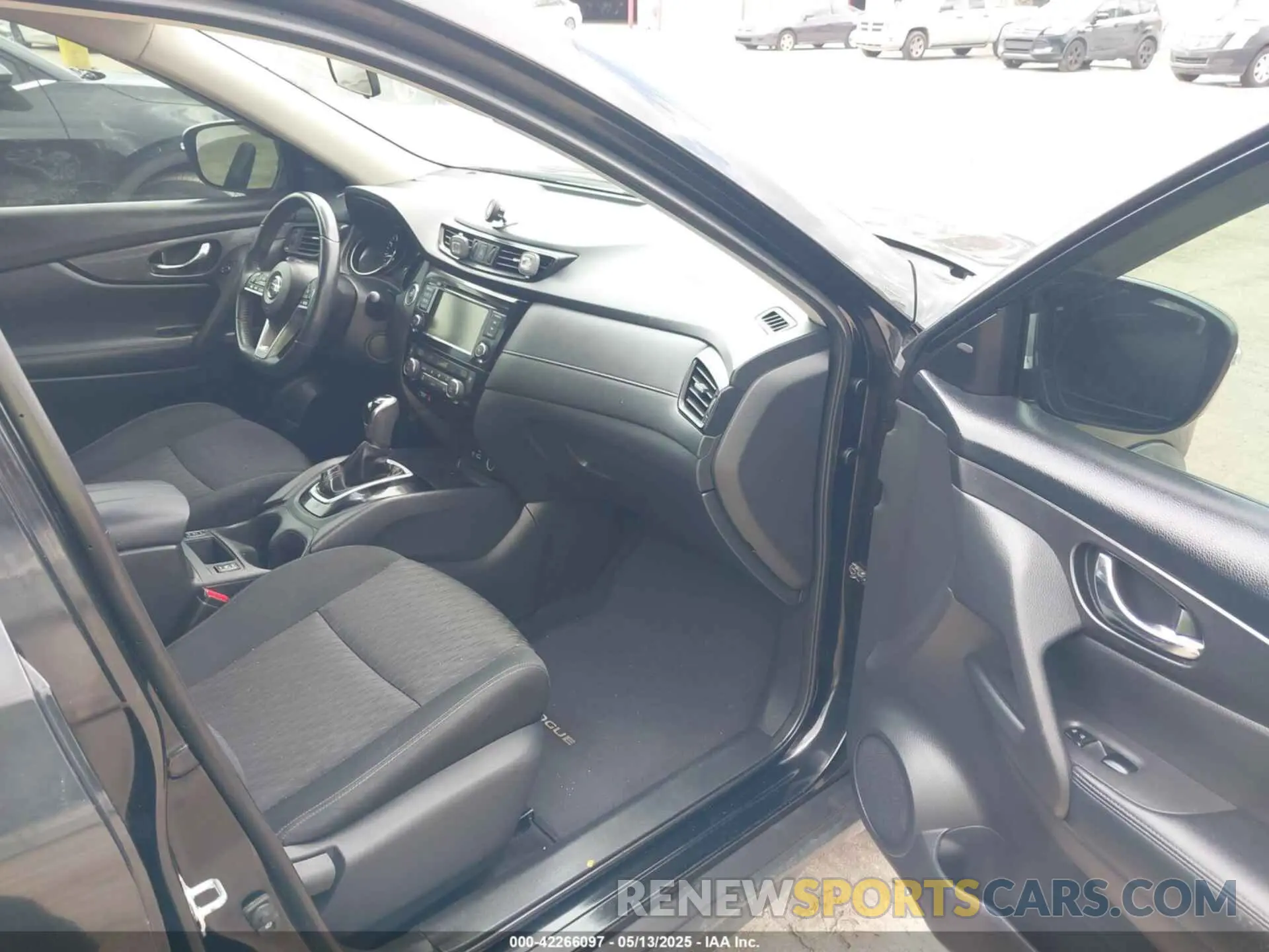 5 Photograph of a damaged car KNMAT2MT3KP503365 NISSAN ROGUE 2019