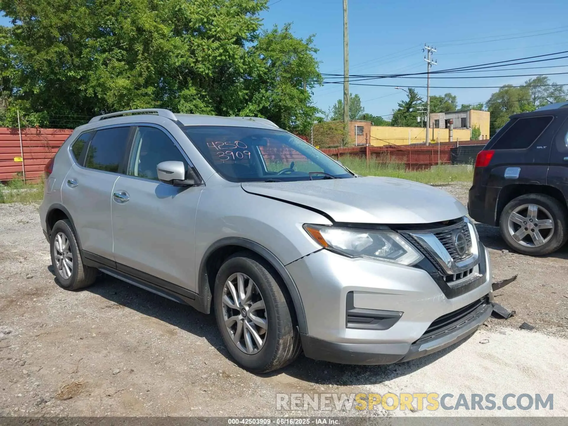 1 Photograph of a damaged car KNMAT2MT3KP508257 NISSAN ROGUE 2019