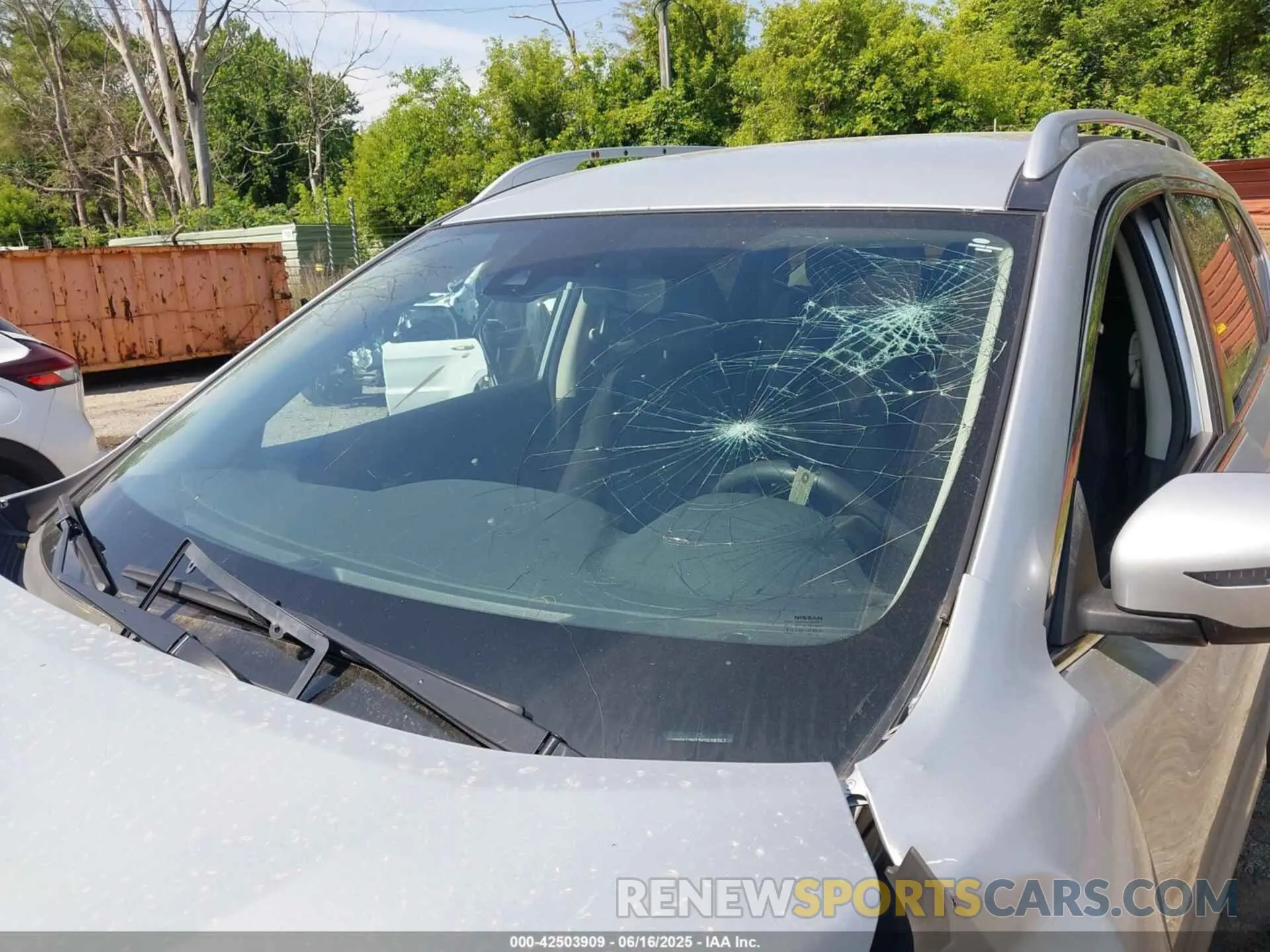 17 Photograph of a damaged car KNMAT2MT3KP508257 NISSAN ROGUE 2019
