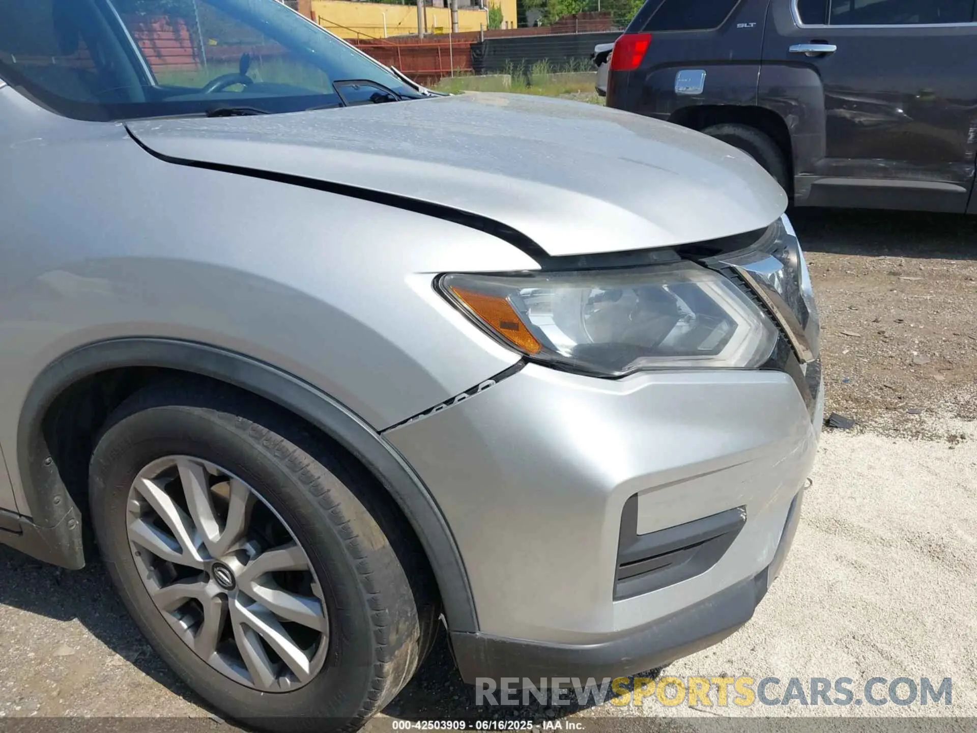 18 Photograph of a damaged car KNMAT2MT3KP508257 NISSAN ROGUE 2019