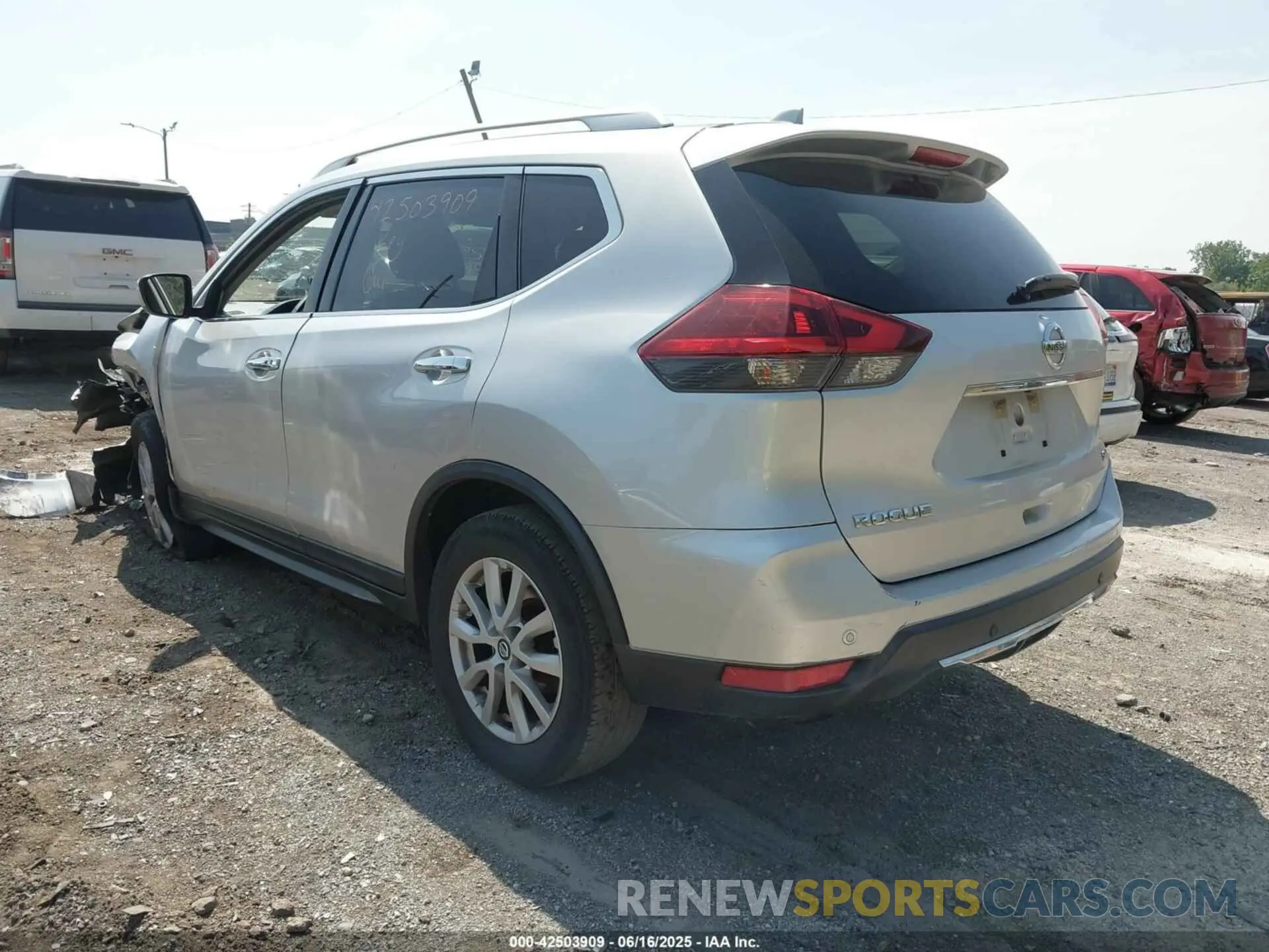 3 Photograph of a damaged car KNMAT2MT3KP508257 NISSAN ROGUE 2019
