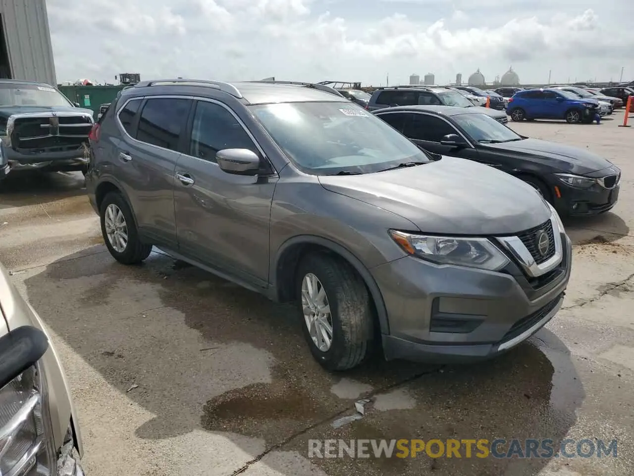 4 Photograph of a damaged car KNMAT2MT3KP527472 NISSAN ROGUE 2019
