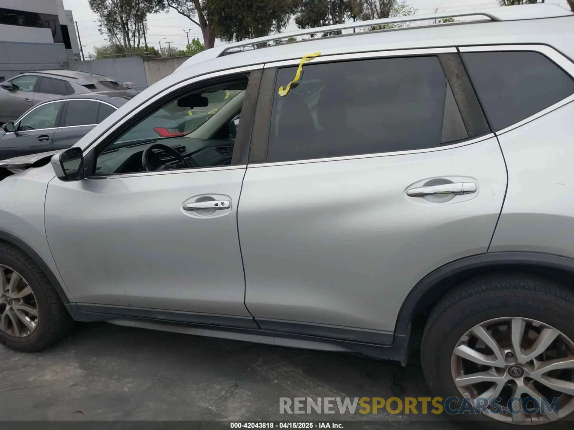 15 Photograph of a damaged car KNMAT2MT3KP531635 NISSAN ROGUE 2019