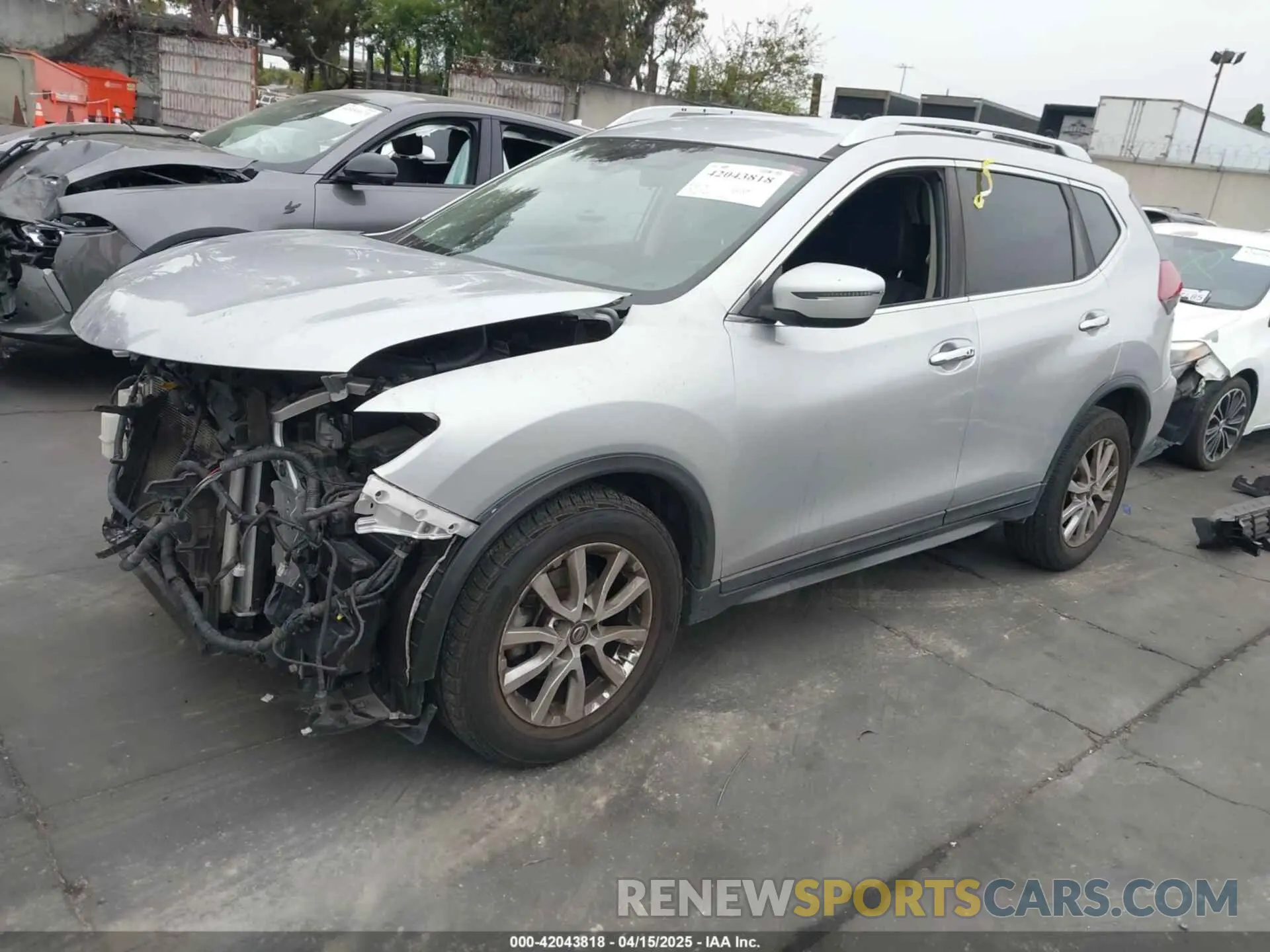 2 Photograph of a damaged car KNMAT2MT3KP531635 NISSAN ROGUE 2019