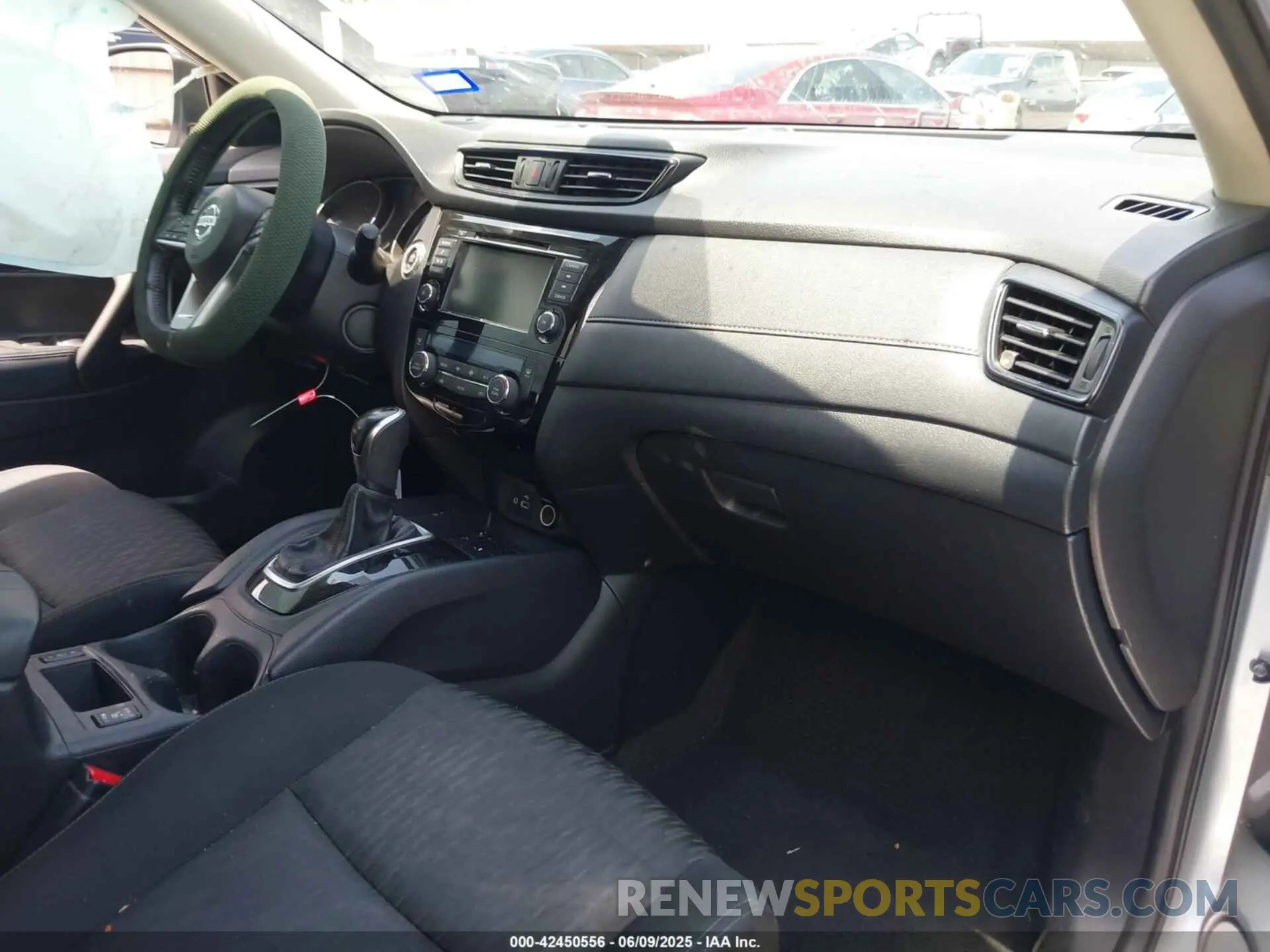 5 Photograph of a damaged car KNMAT2MT4KP501589 NISSAN ROGUE 2019