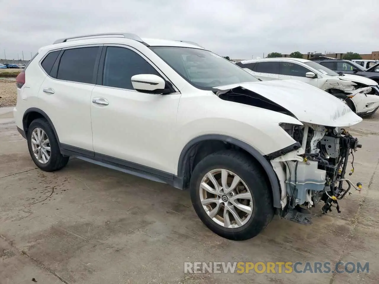 4 Photograph of a damaged car KNMAT2MT4KP525164 NISSAN ROGUE 2019
