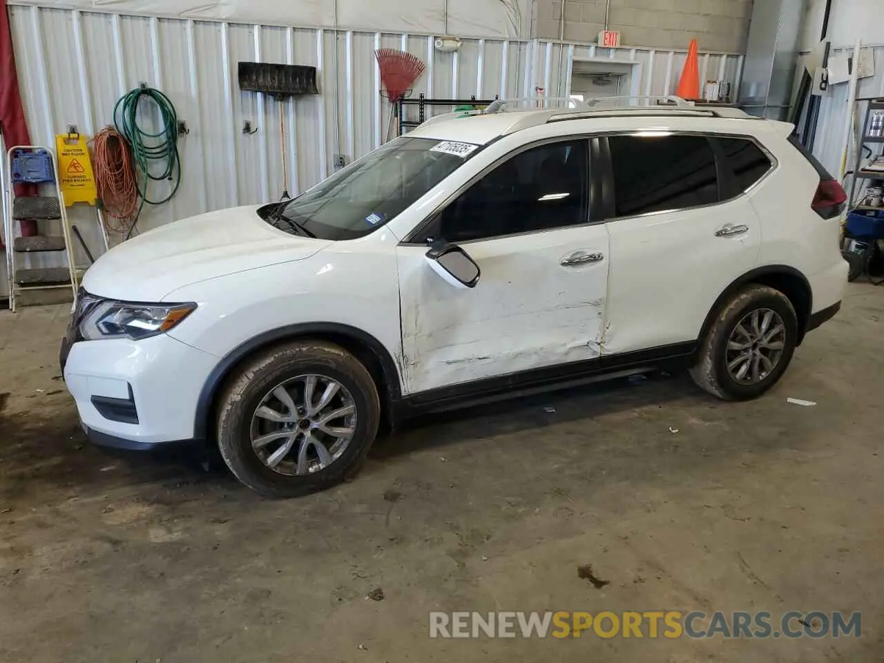 1 Photograph of a damaged car KNMAT2MT4KP534205 NISSAN ROGUE 2019