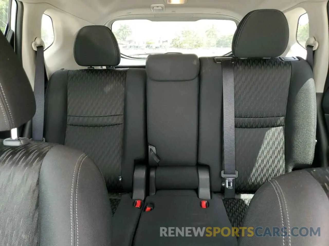 10 Photograph of a damaged car KNMAT2MT4KP535046 NISSAN ROGUE 2019