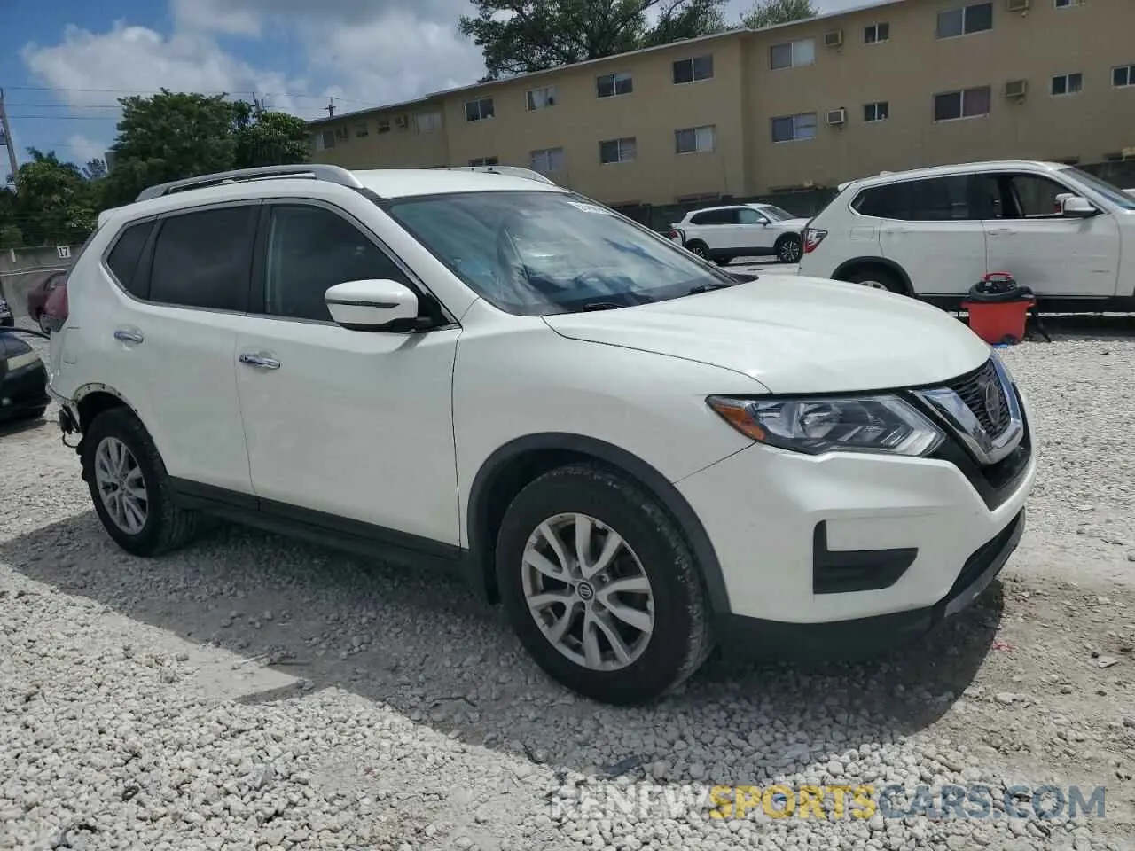 4 Photograph of a damaged car KNMAT2MT4KP535046 NISSAN ROGUE 2019