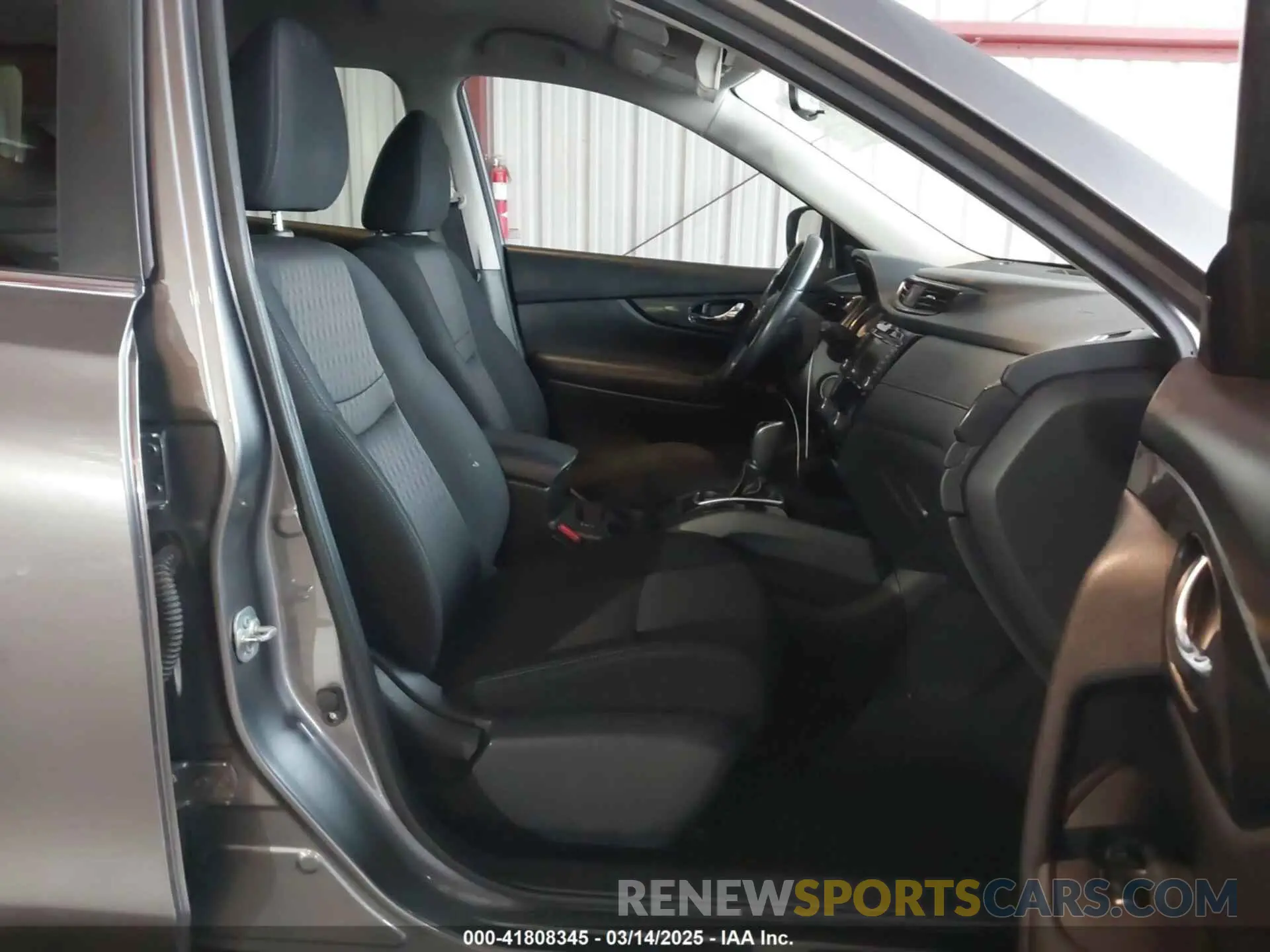 5 Photograph of a damaged car KNMAT2MT5KP506347 NISSAN ROGUE 2019