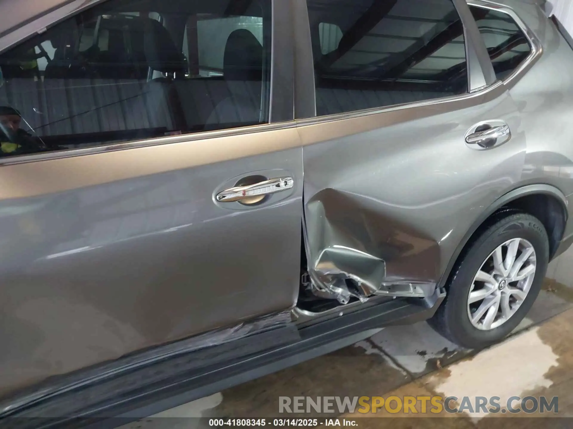6 Photograph of a damaged car KNMAT2MT5KP506347 NISSAN ROGUE 2019
