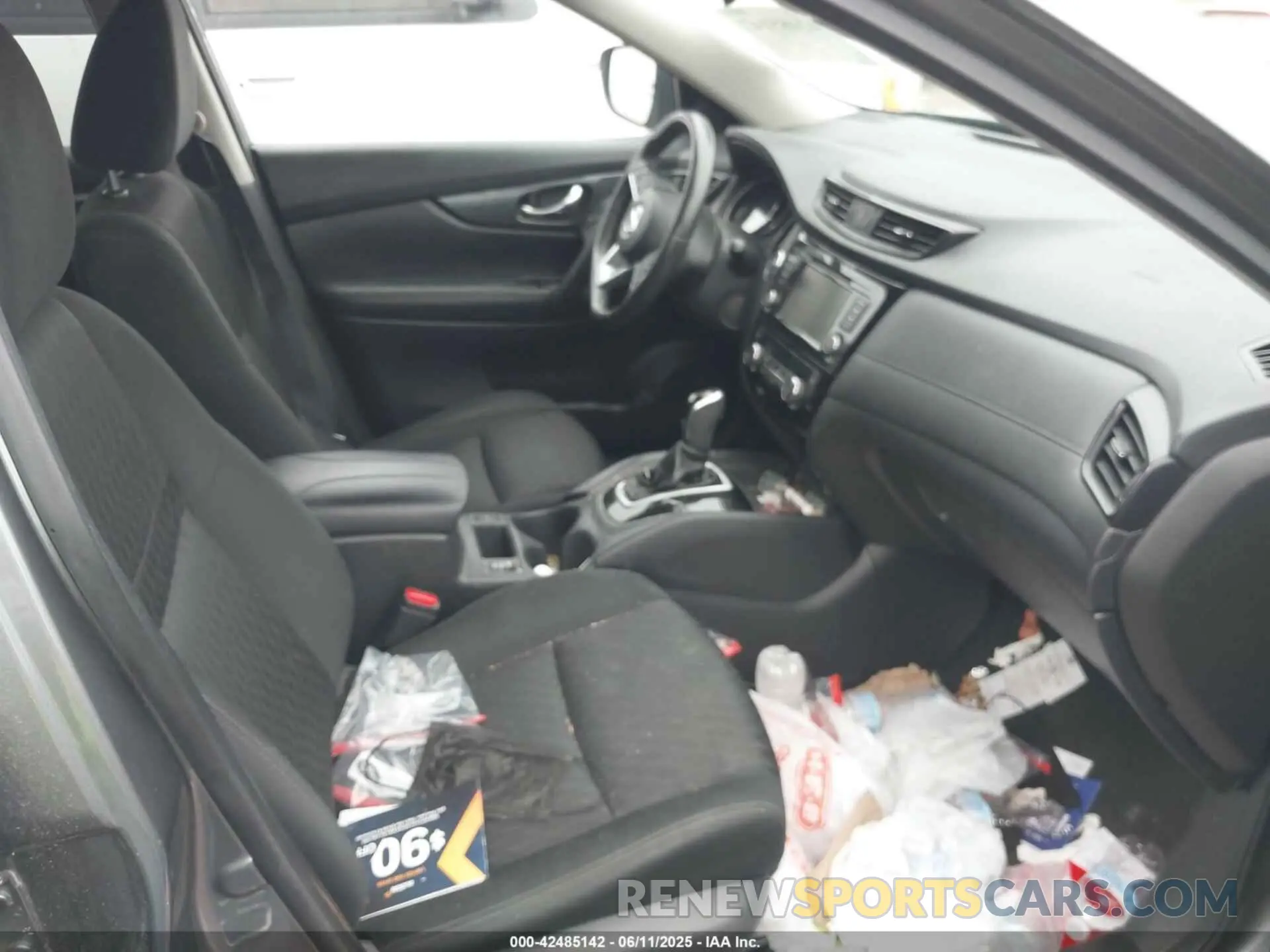 5 Photograph of a damaged car KNMAT2MT5KP526338 NISSAN ROGUE 2019