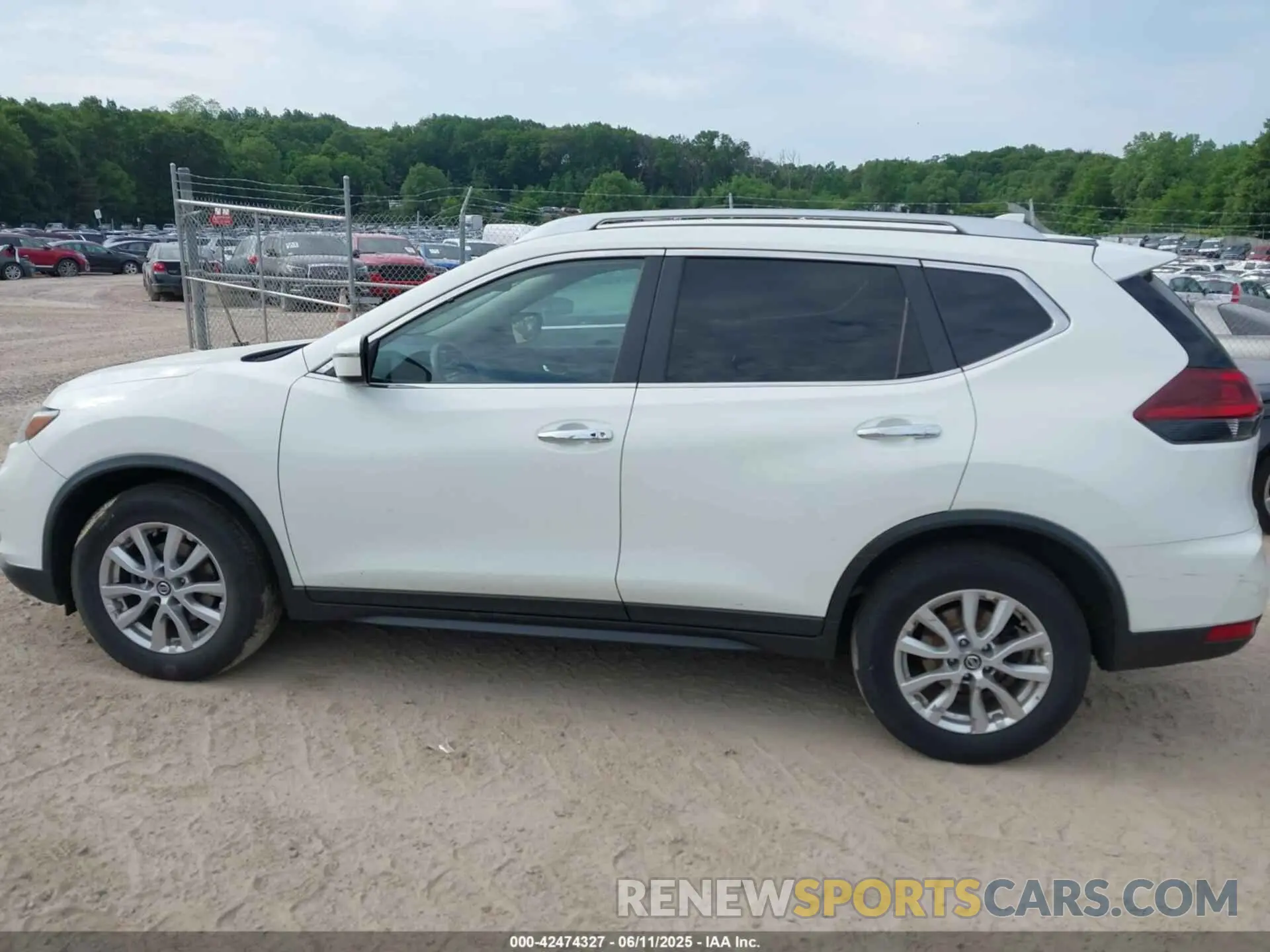 14 Photograph of a damaged car KNMAT2MT5KP543348 NISSAN ROGUE 2019