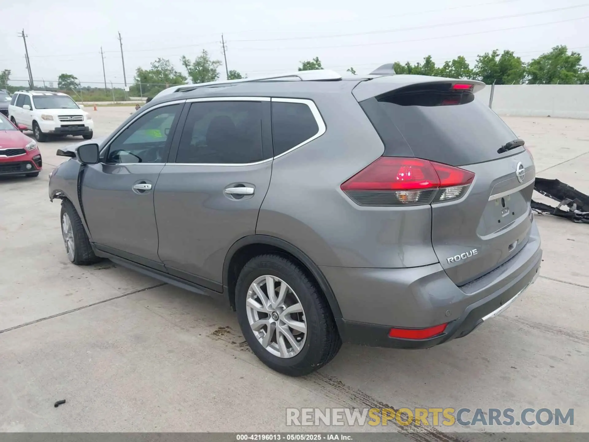 3 Photograph of a damaged car KNMAT2MT5KP559355 NISSAN ROGUE 2019