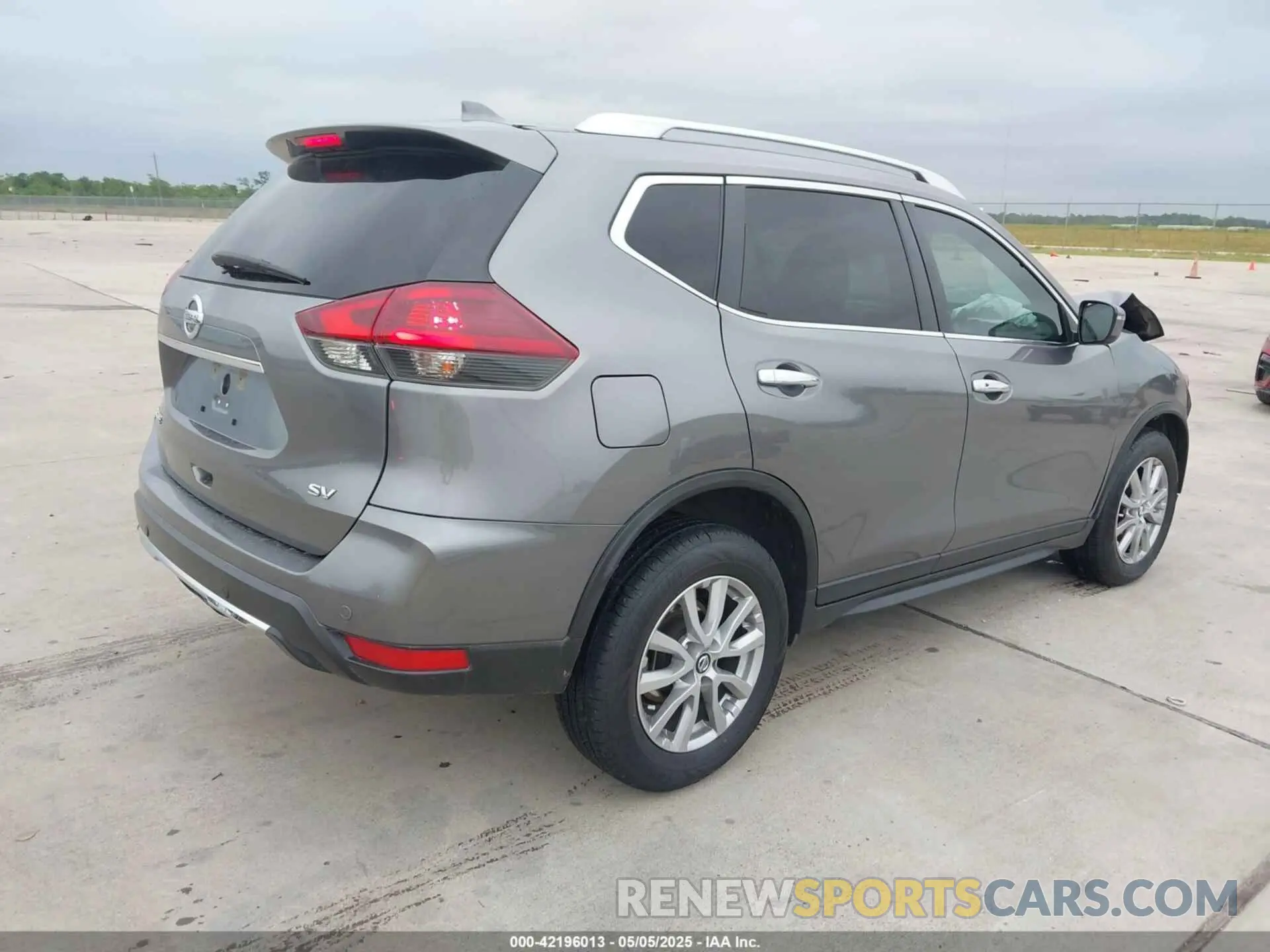 4 Photograph of a damaged car KNMAT2MT5KP559355 NISSAN ROGUE 2019