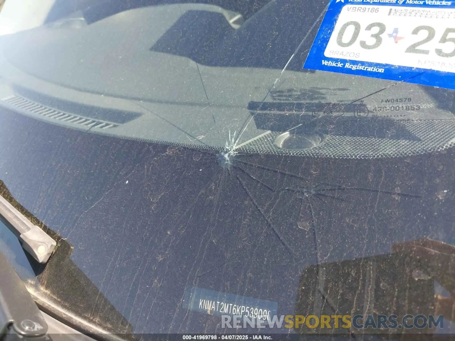 12 Photograph of a damaged car KNMAT2MT6KP539096 NISSAN ROGUE 2019