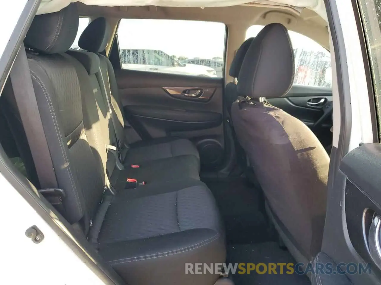 10 Photograph of a damaged car KNMAT2MT7KP541679 NISSAN ROGUE 2019