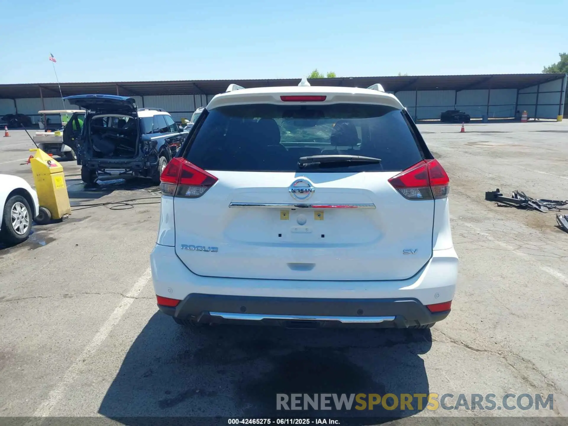 17 Photograph of a damaged car KNMAT2MT7KP557140 NISSAN ROGUE 2019