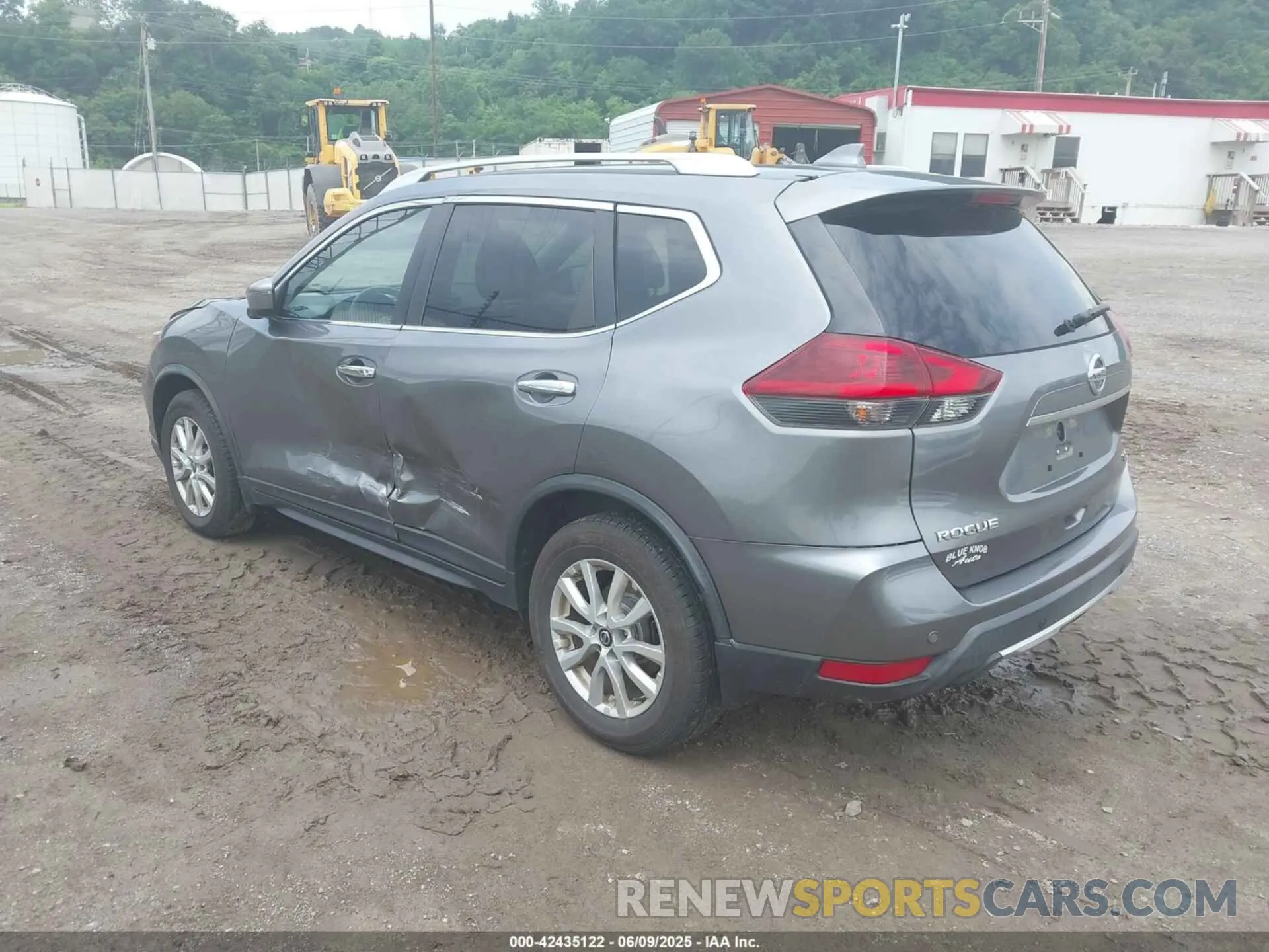 3 Photograph of a damaged car KNMAT2MT7KP560345 NISSAN ROGUE 2019